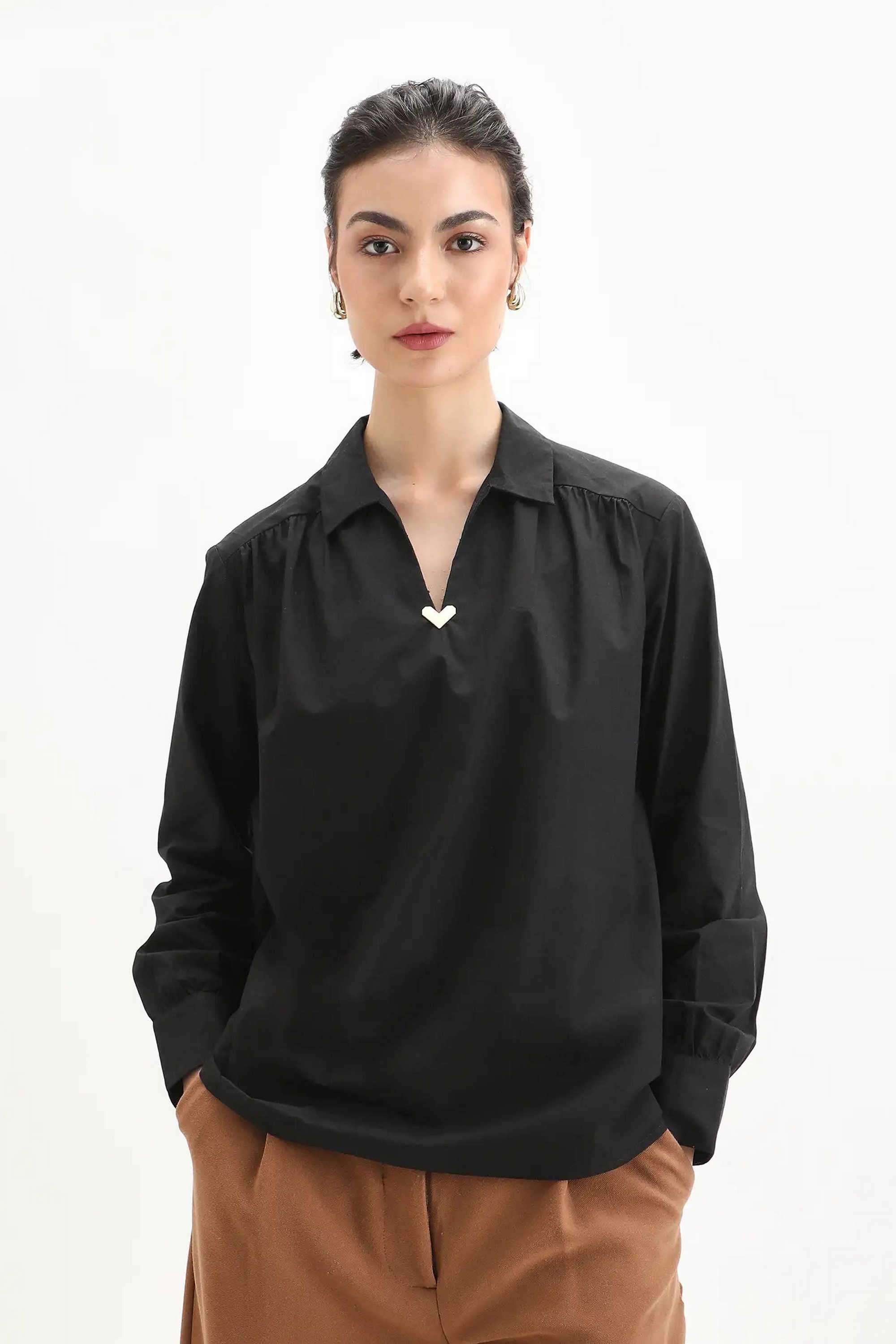 Solid-Poplin-V-Neck-Women-s-Top