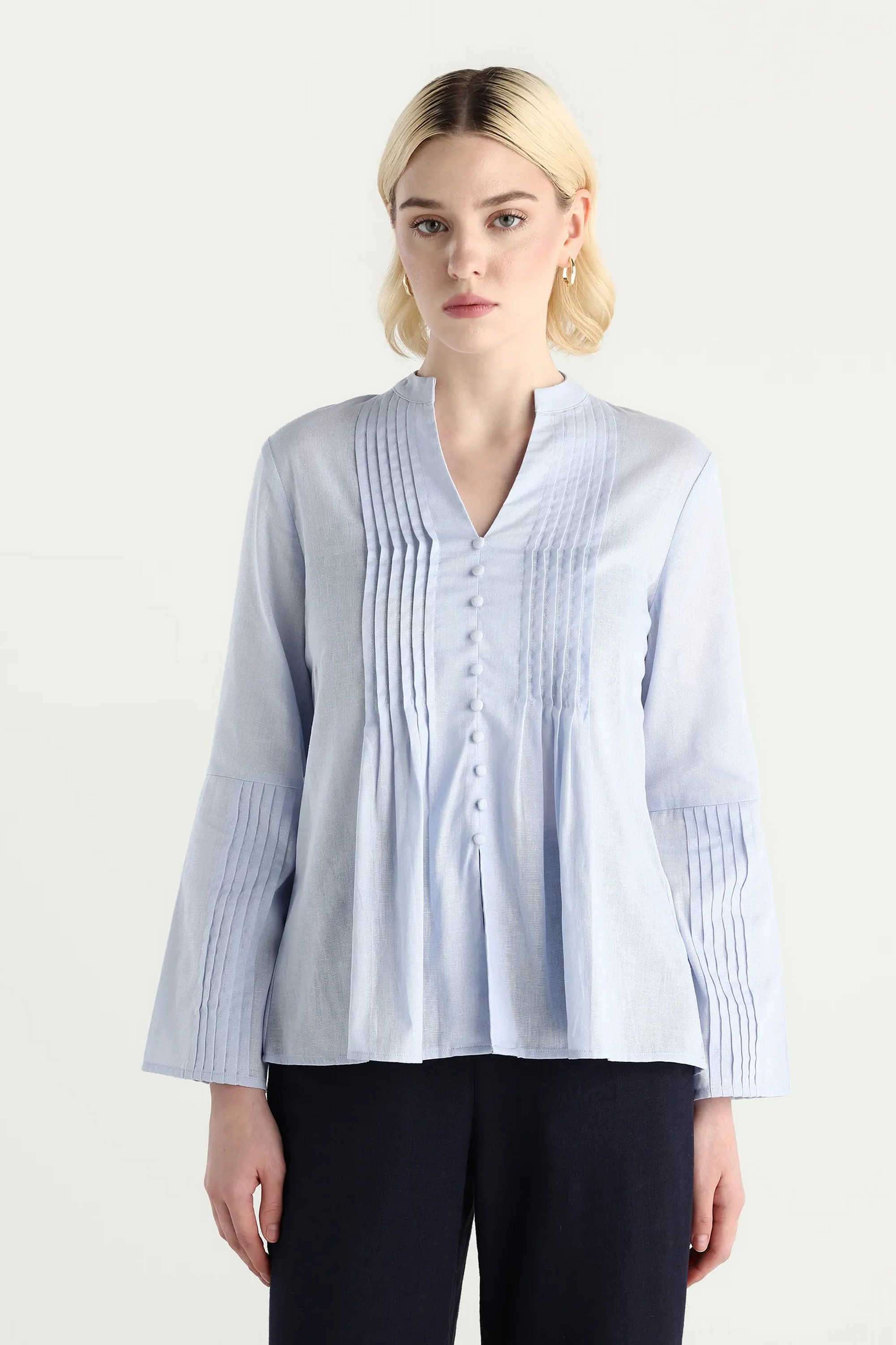 Solid-Blended-Fabric-Collared-Women-s-Top