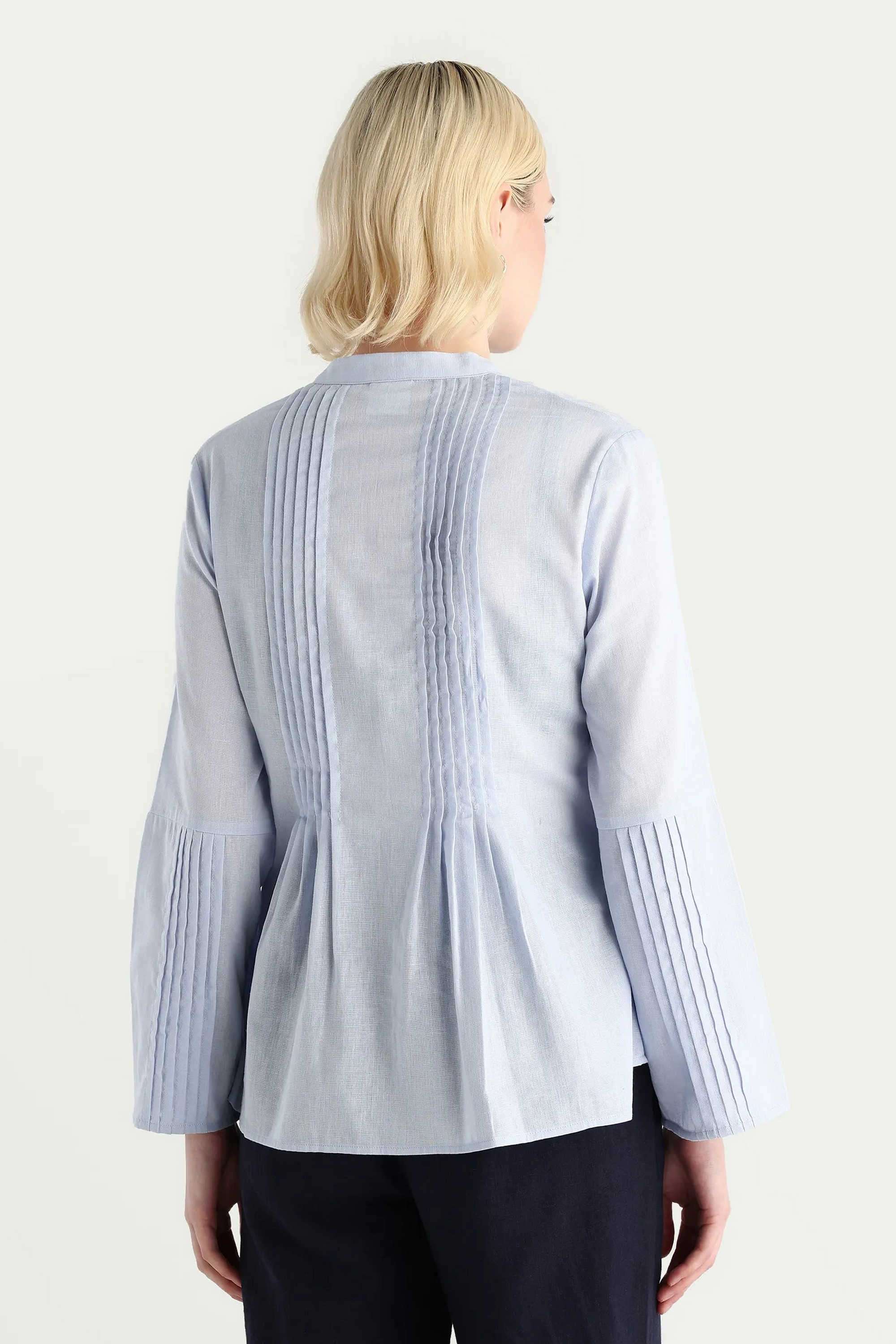 Solid-Blended-Fabric-Collared-Women-s-Top