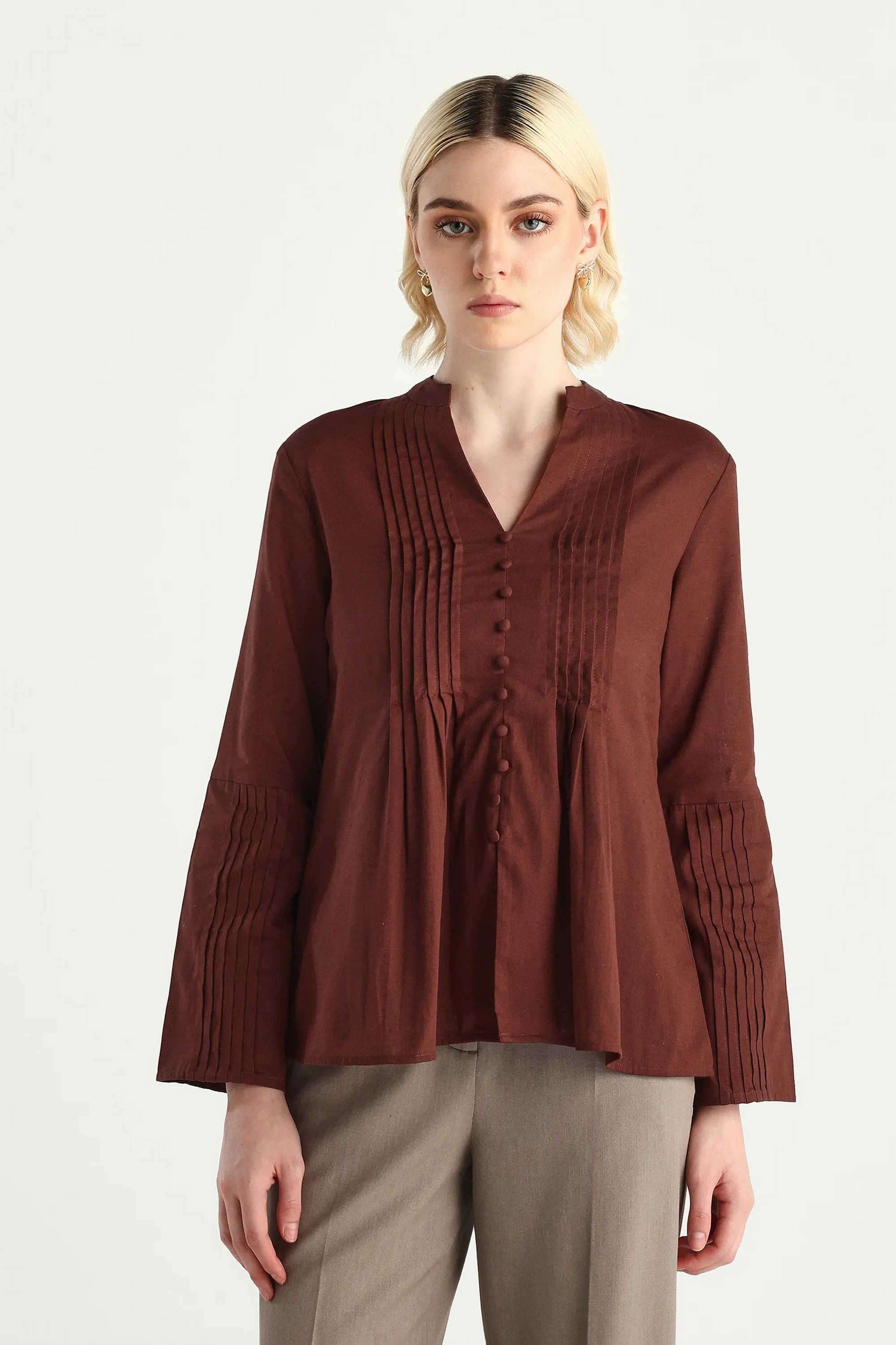 Solid-Blended-Fabric-Collared-Women-s-Top