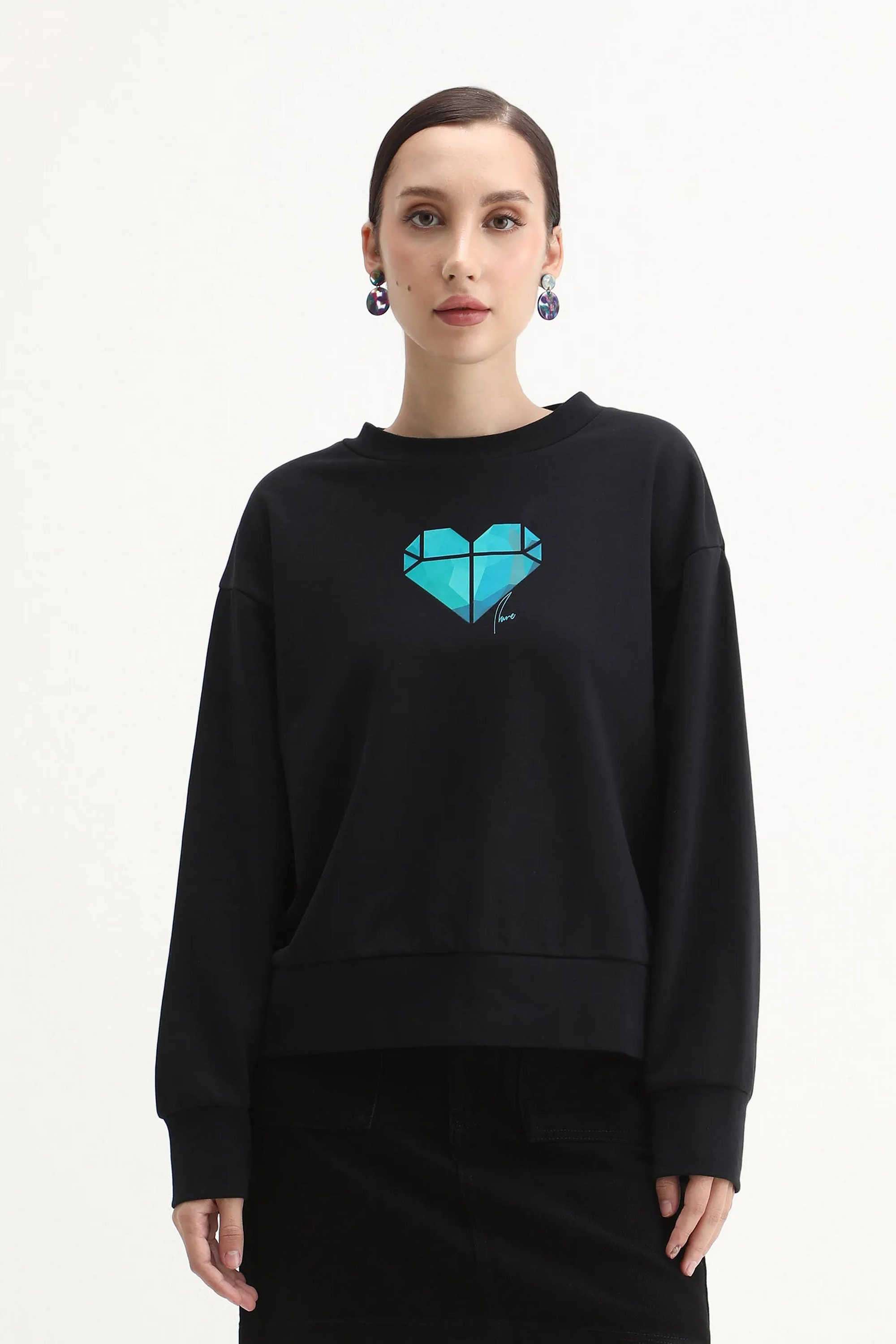 Graphic-Print-Blended-Fabric-Round-Neck-Women-s-Sweatshirt