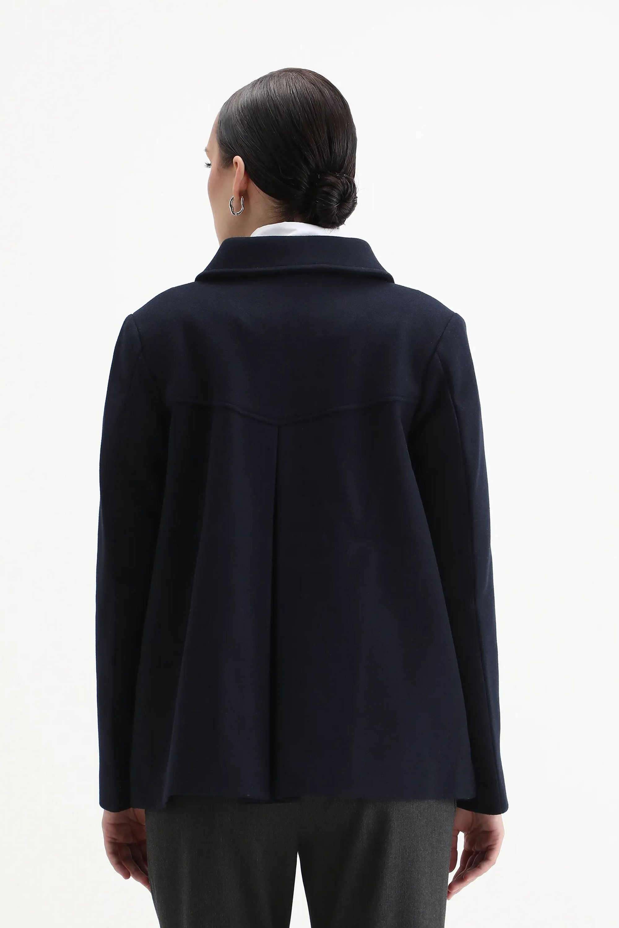 Solid-Polyester-Collared-Women-s-Jacket