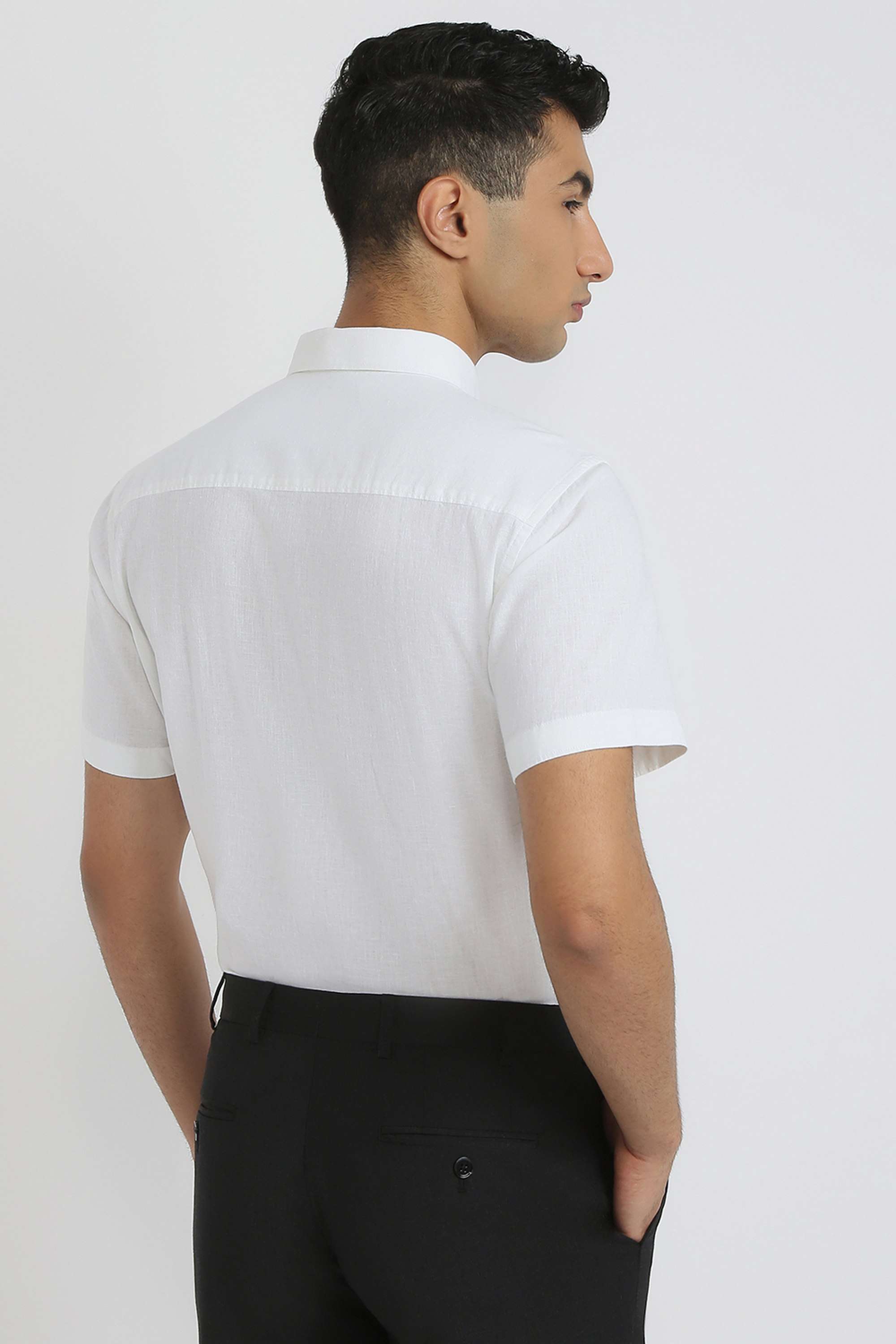 Solid-Cotton-Blend-Regular-Fit-Men-s-Formal-Shirt