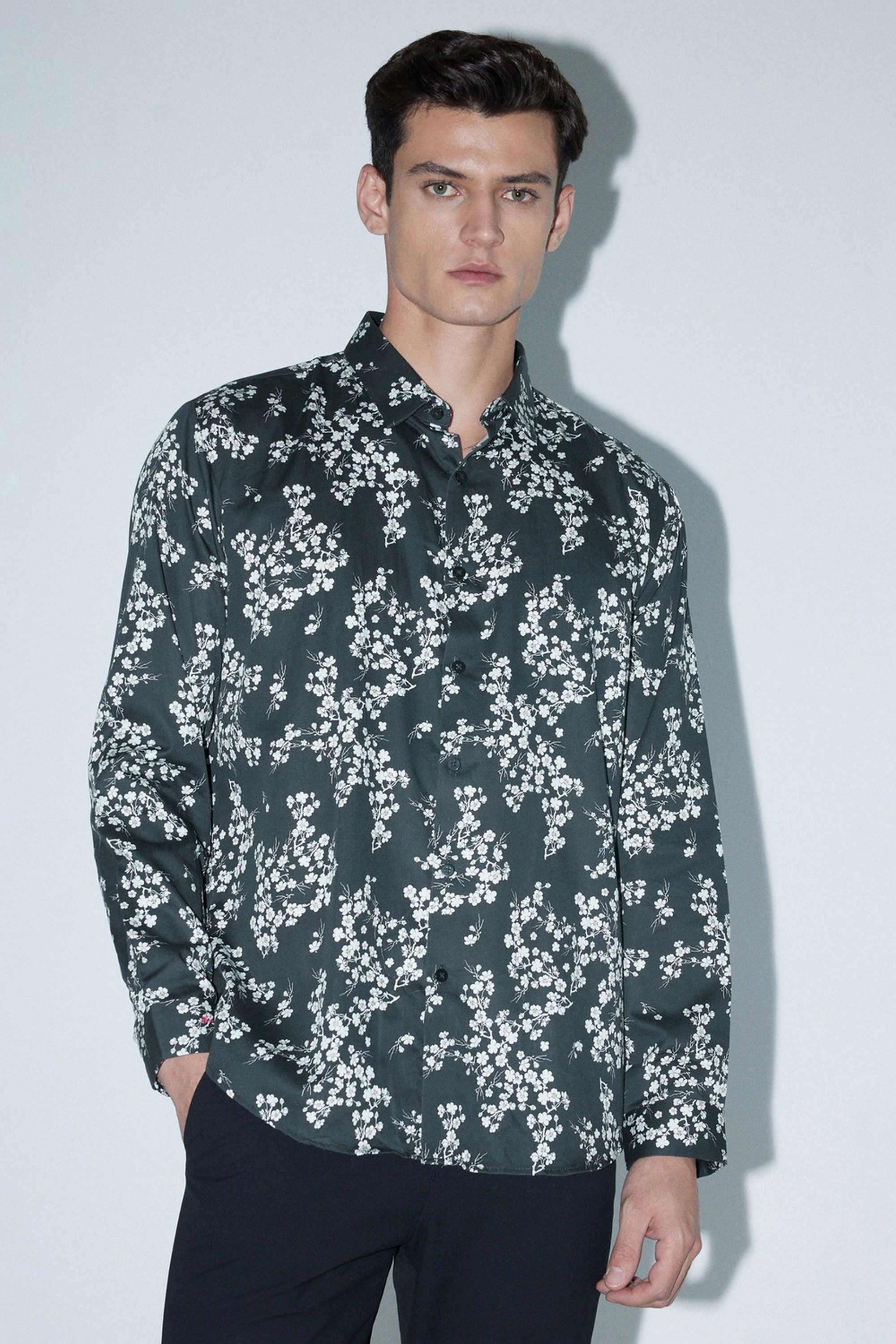 Printed-Cotton-Slim-Fit-Men-s-Casual-Shirt