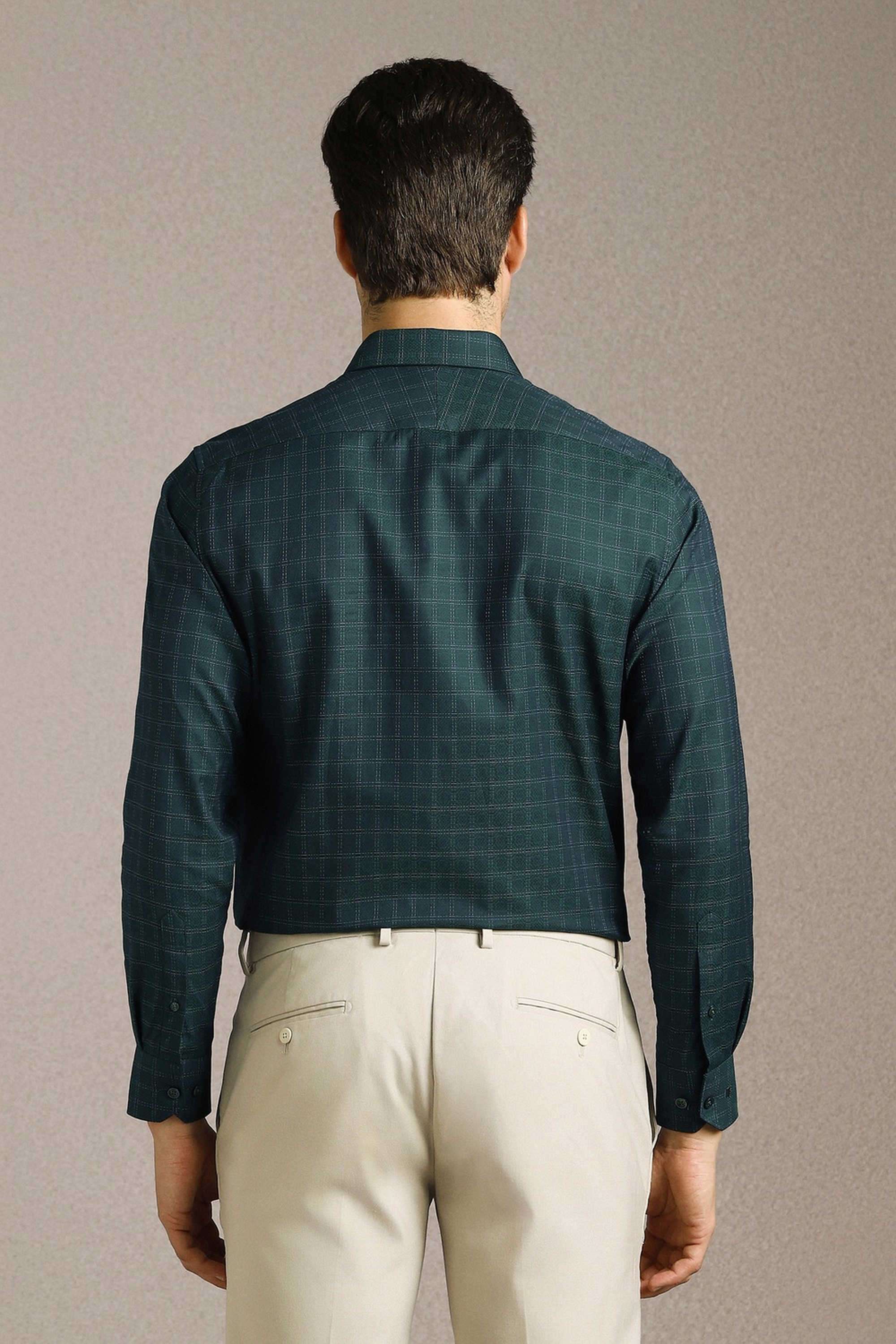 Textured-Cotton-Regular-Fit-Men-Formal-Wear-Shirt