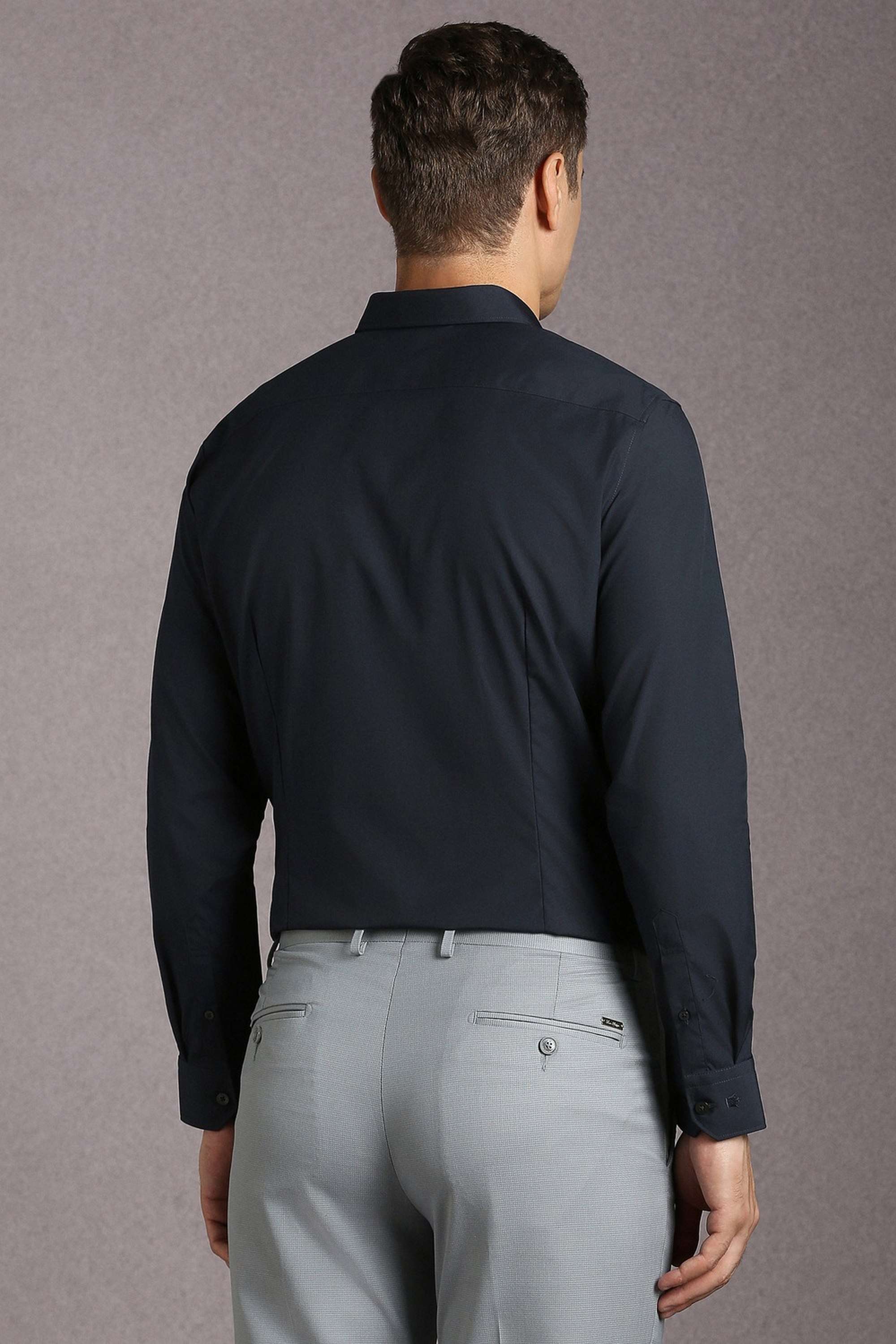 Solid-Polyester-Cotton-Slim-Fit-Men-s-Formal-Shirt