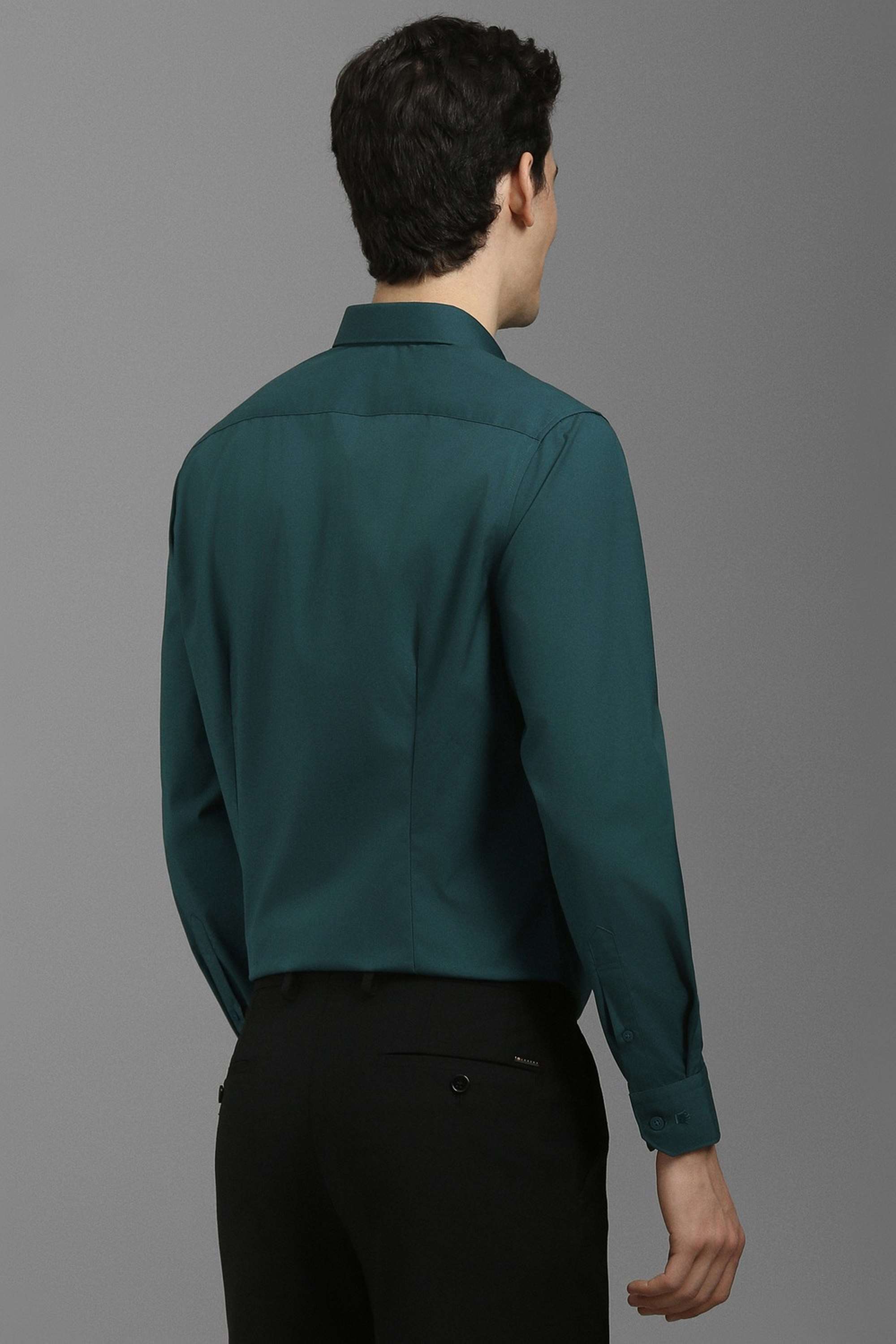 Solid-Polyester-Cotton-Slim-Fit-Men-s-Formal-Shirt