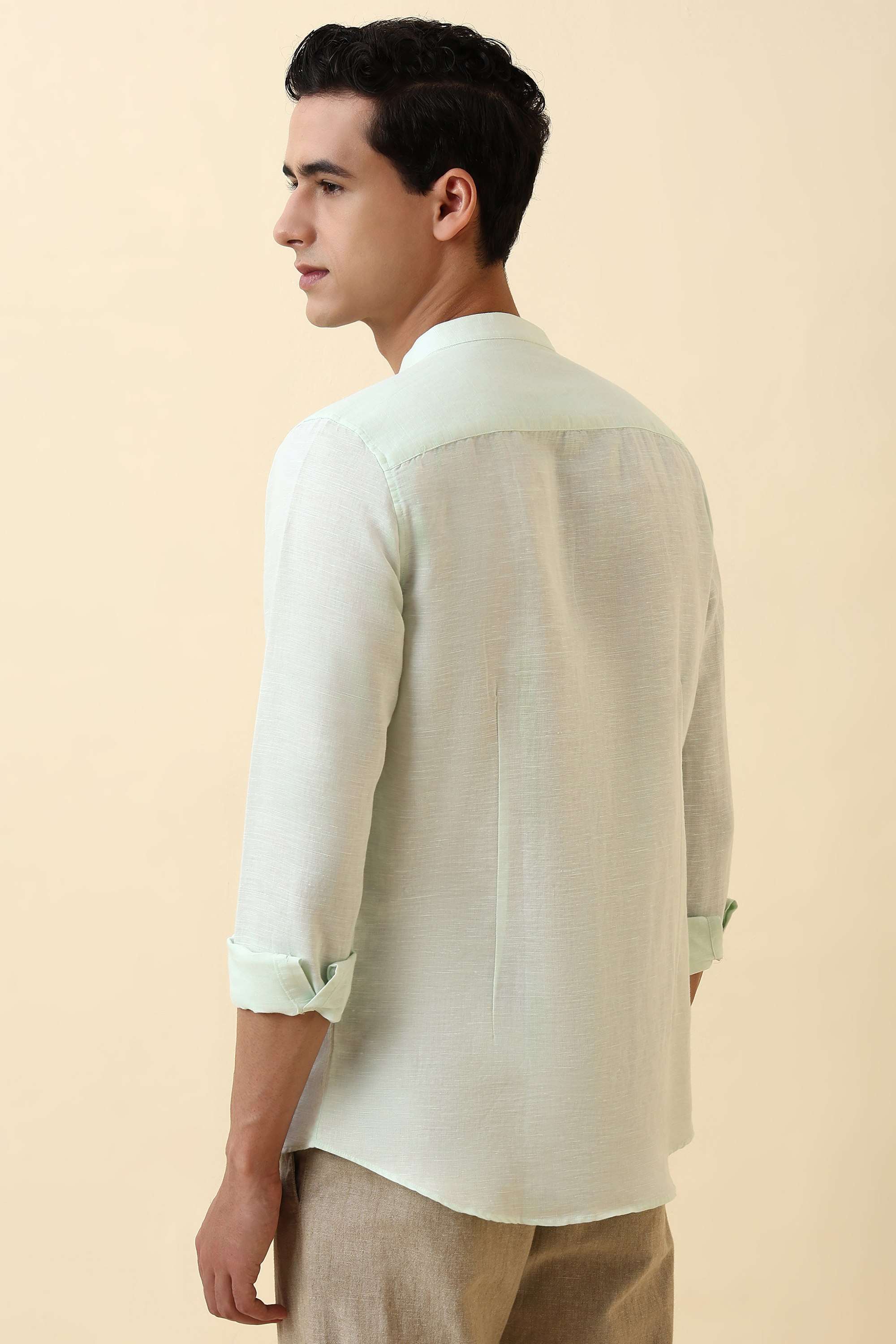 Solid-Blended-Fabric-Regular-Fit-Men-Casual-Wear-Shirt