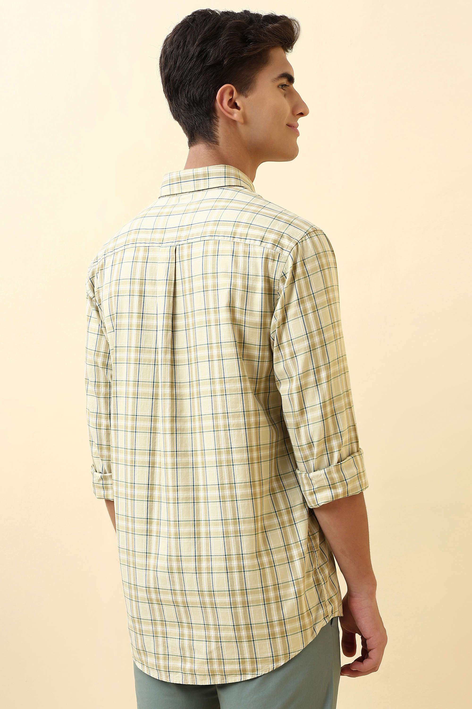 Checks-Cotton-Regular-Fit-Men-Casual-Wear-Shirt