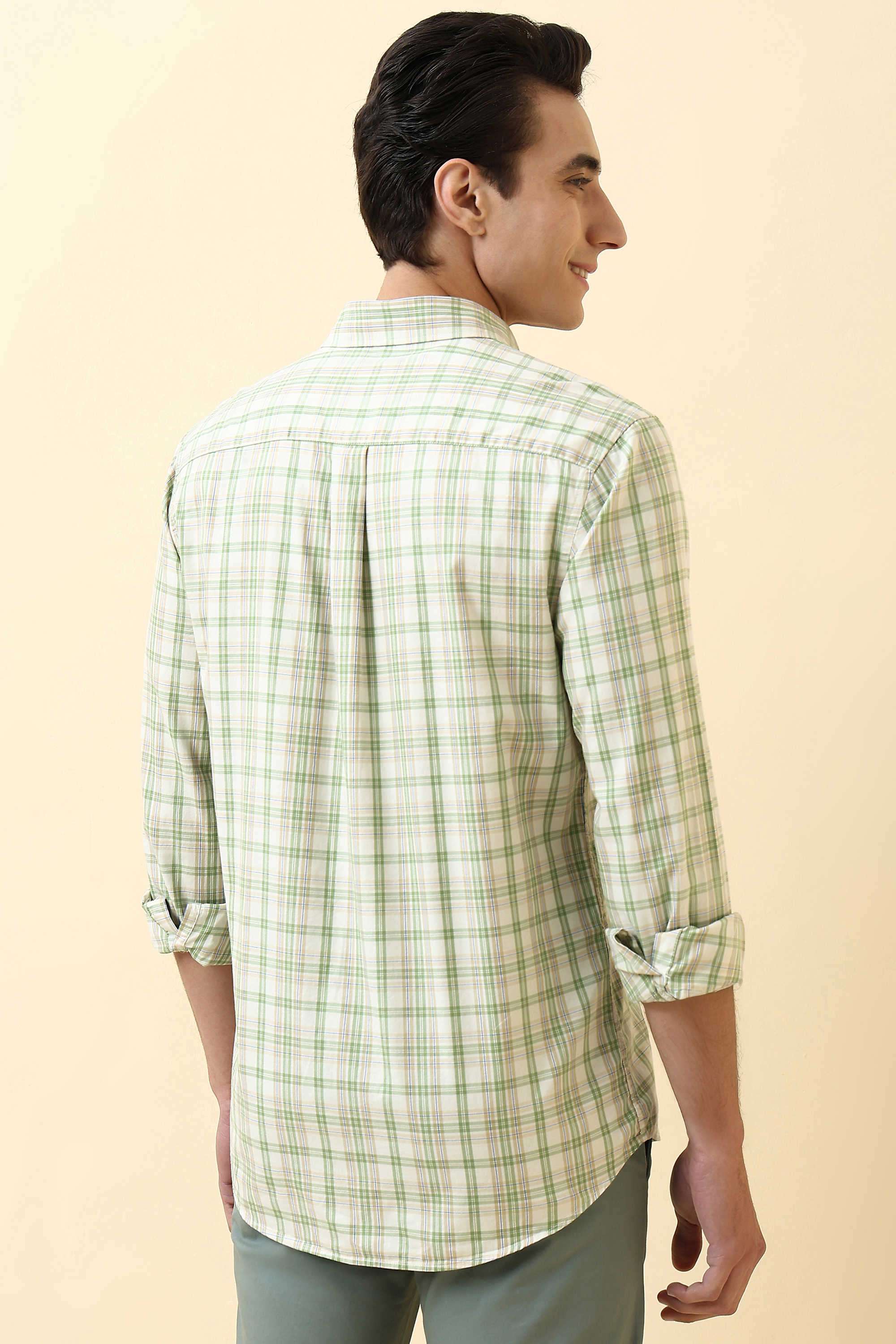 Checks-Cotton-Regular-Fit-Men-Casual-Wear-Shirt
