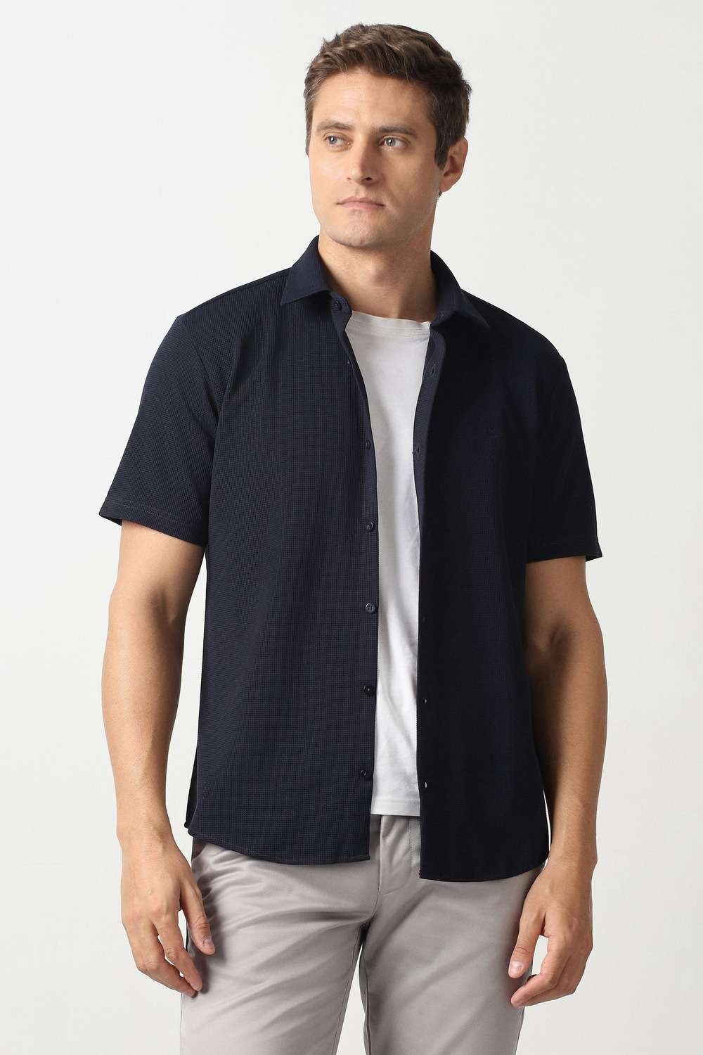 Solid-Cotton-Slim-Fit-Men-Casual-Wear-Shirt
