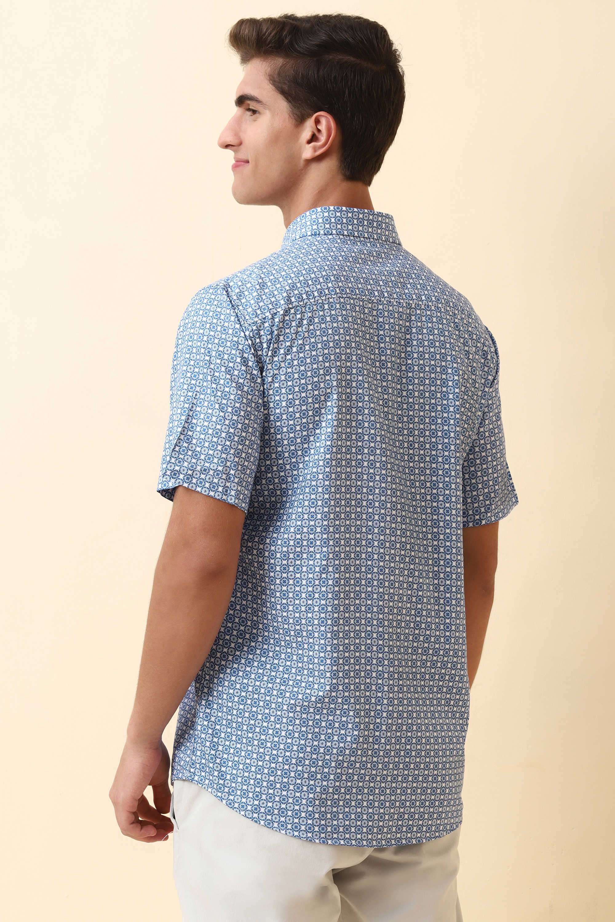Printed-Cotton-Blend-Regular-Fit-Men-Casual-Wear-Shirt