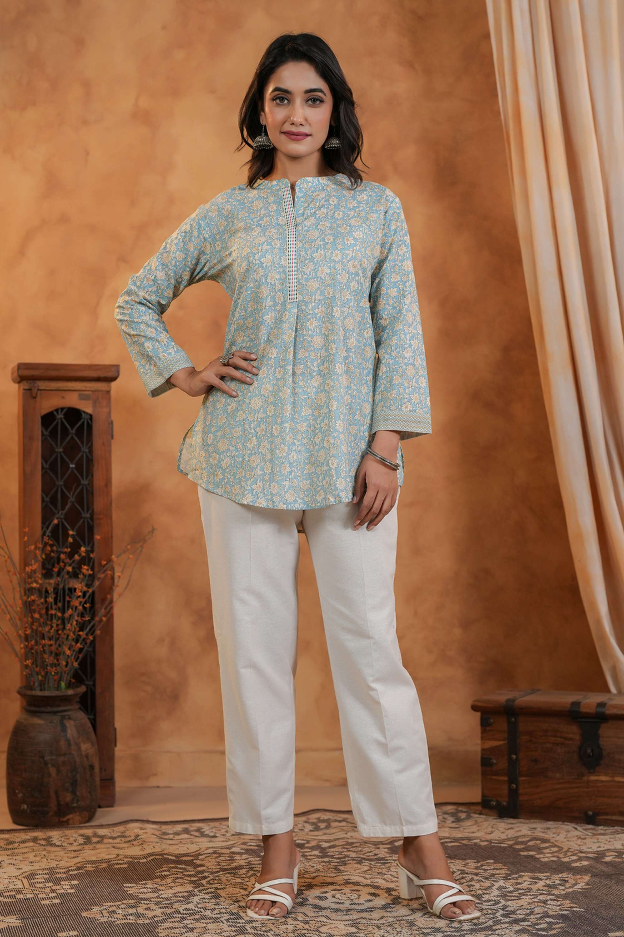 span Textured V-Neck Blended Fabric Women Cardigan-picture-24