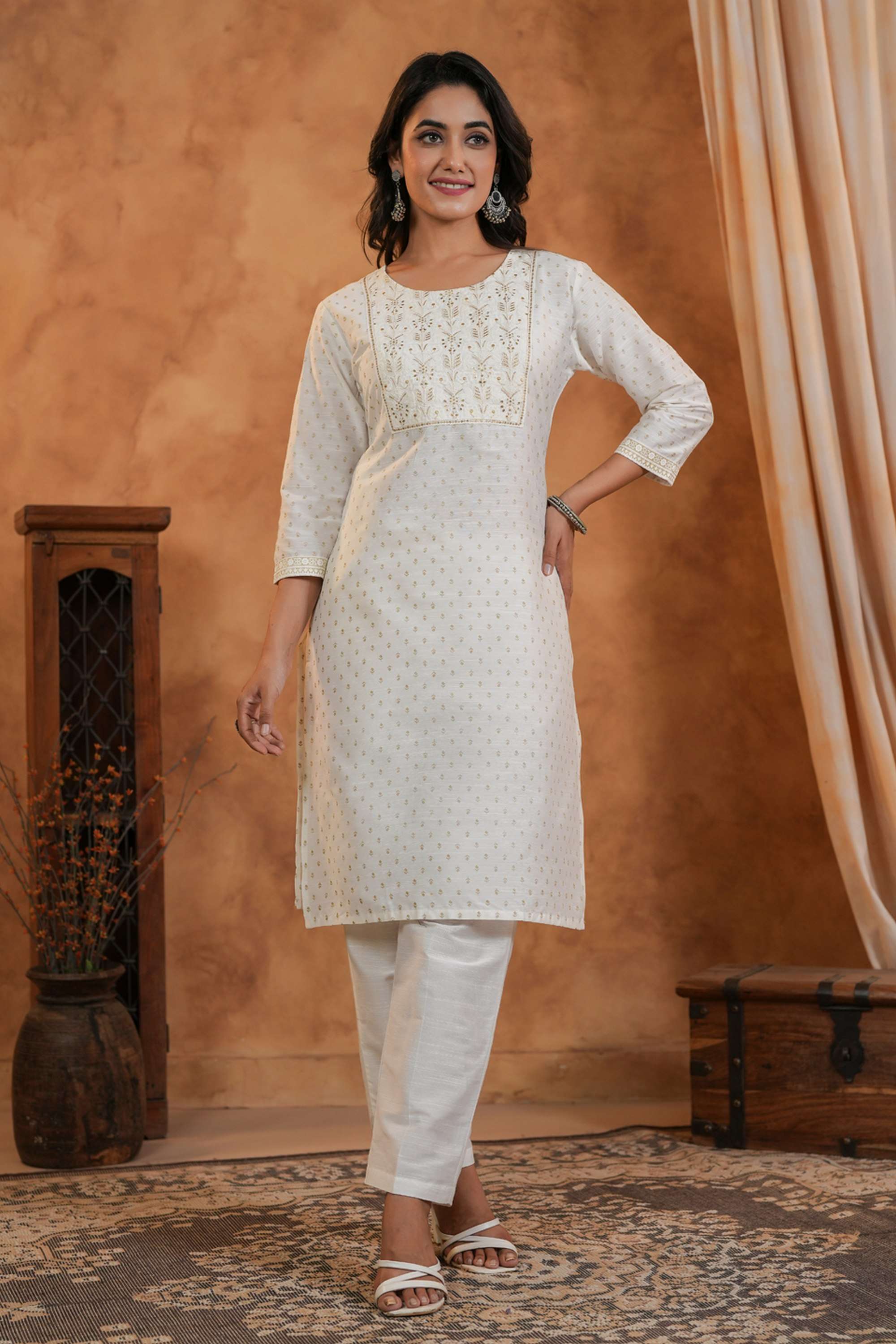 Printed-Silk-Round-Neck-Women-Festive-Wear-Kurtas
