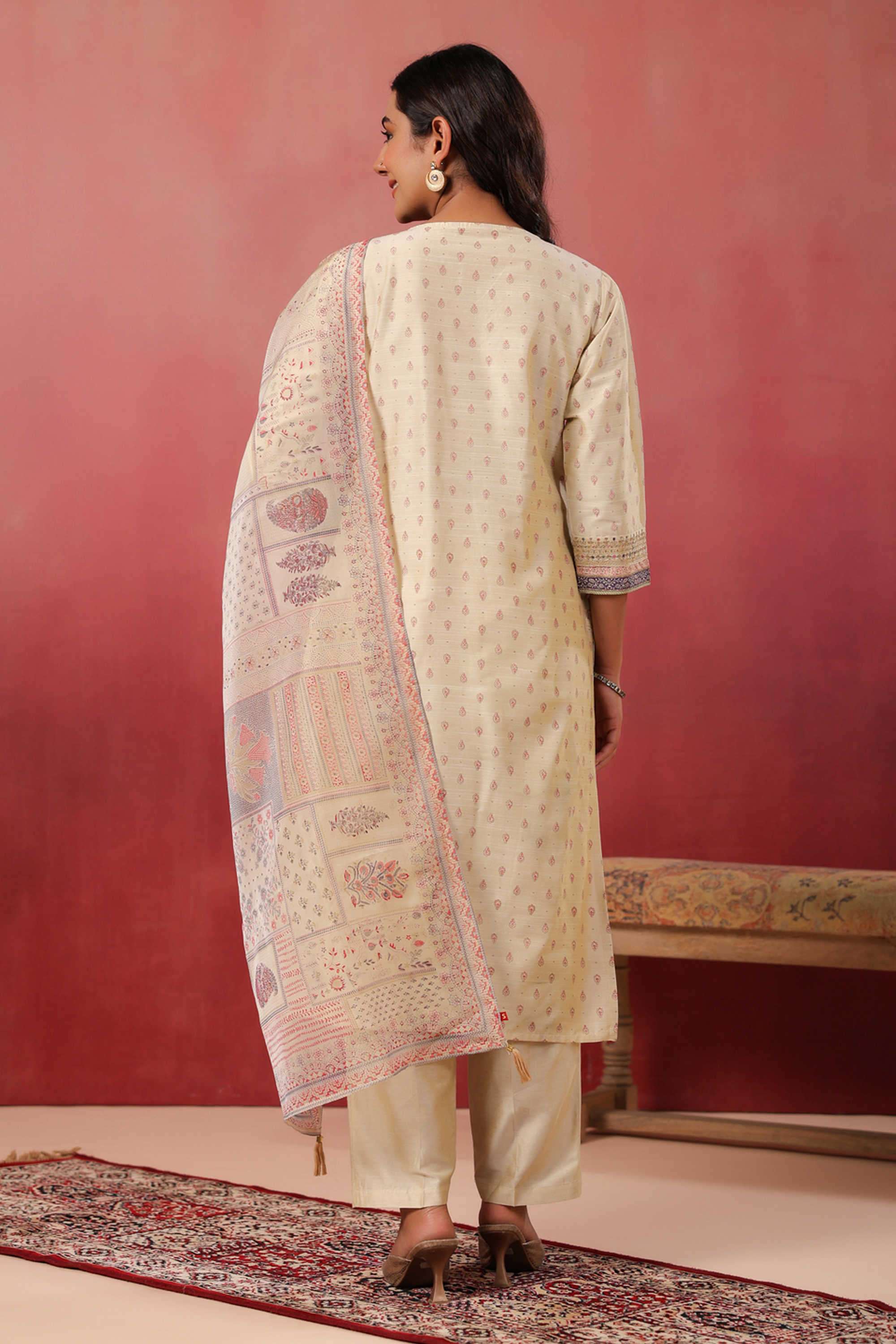 Printed-Silk-V-Neck-Women-s-Festive-Wear-Kurta