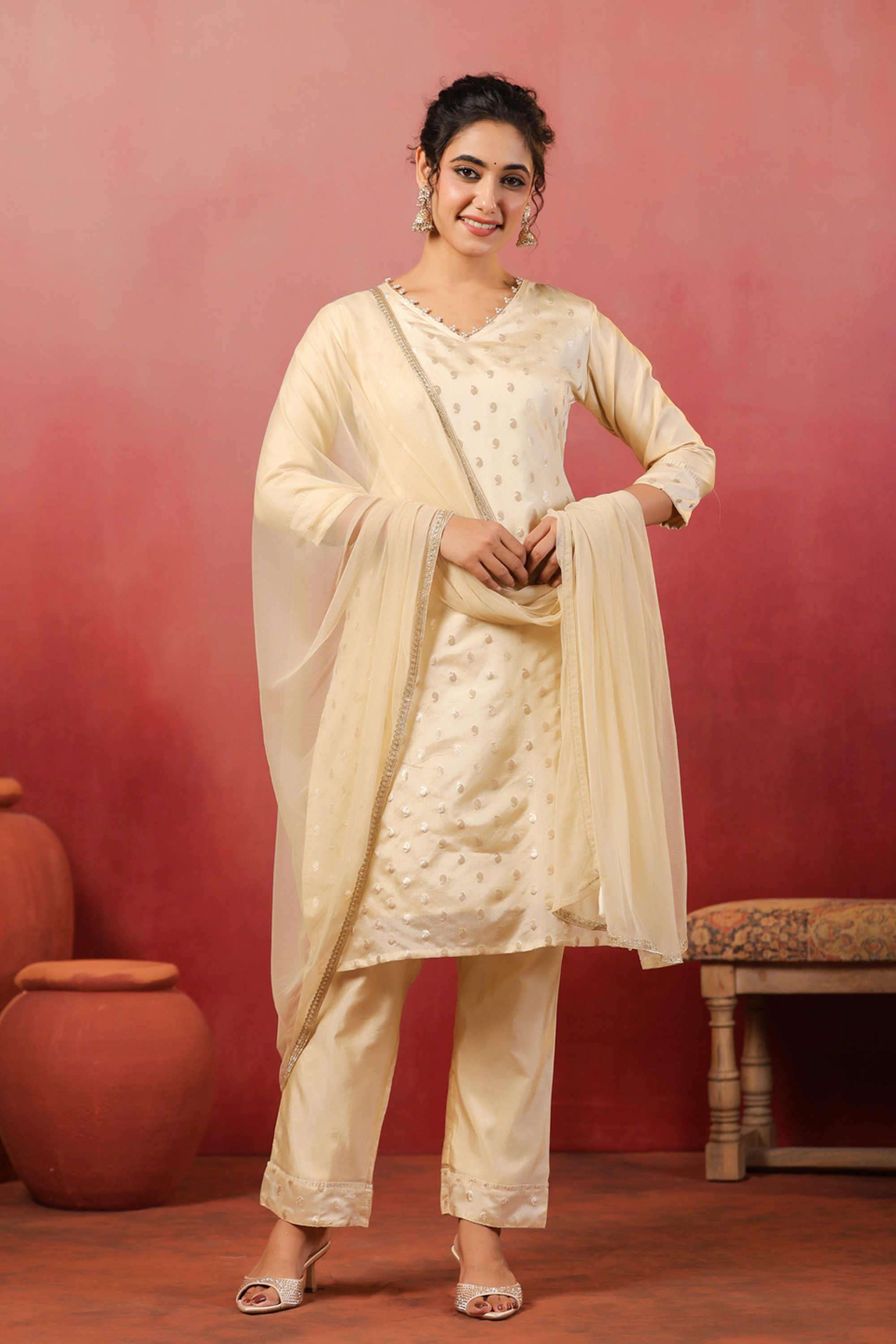 Printed-Viscose-V-Neck-Women-s-Festive-Wear-Kurta-Set