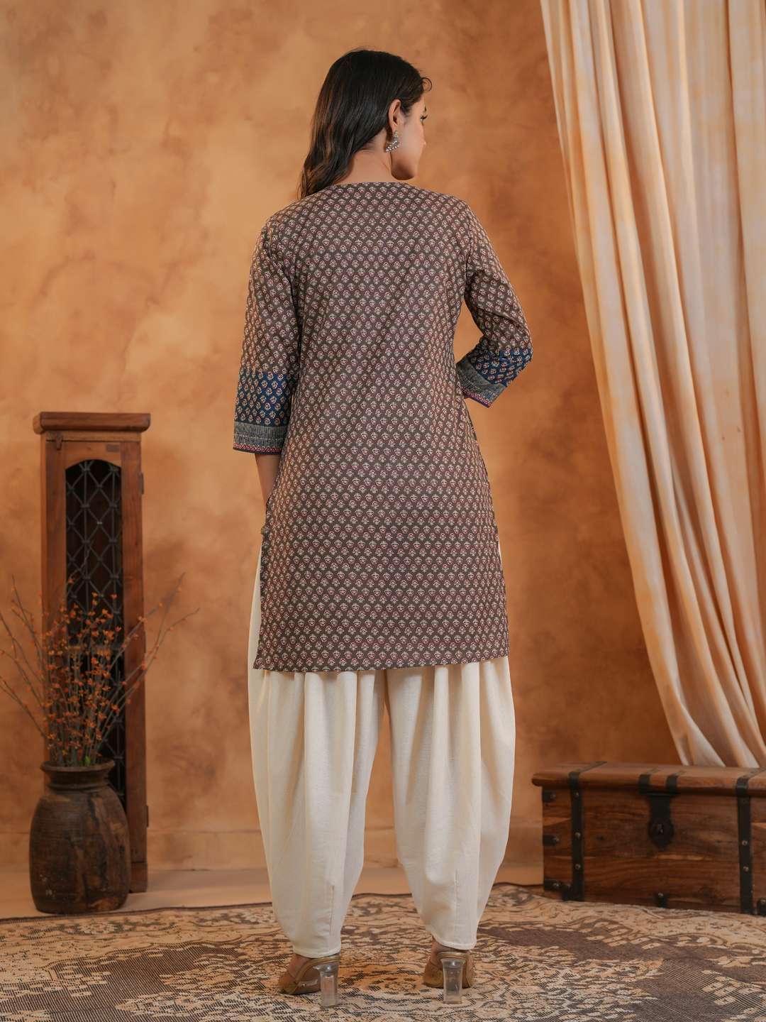 Printed-Cotton-V-Neck-Women-Casual-Wear-Kurta