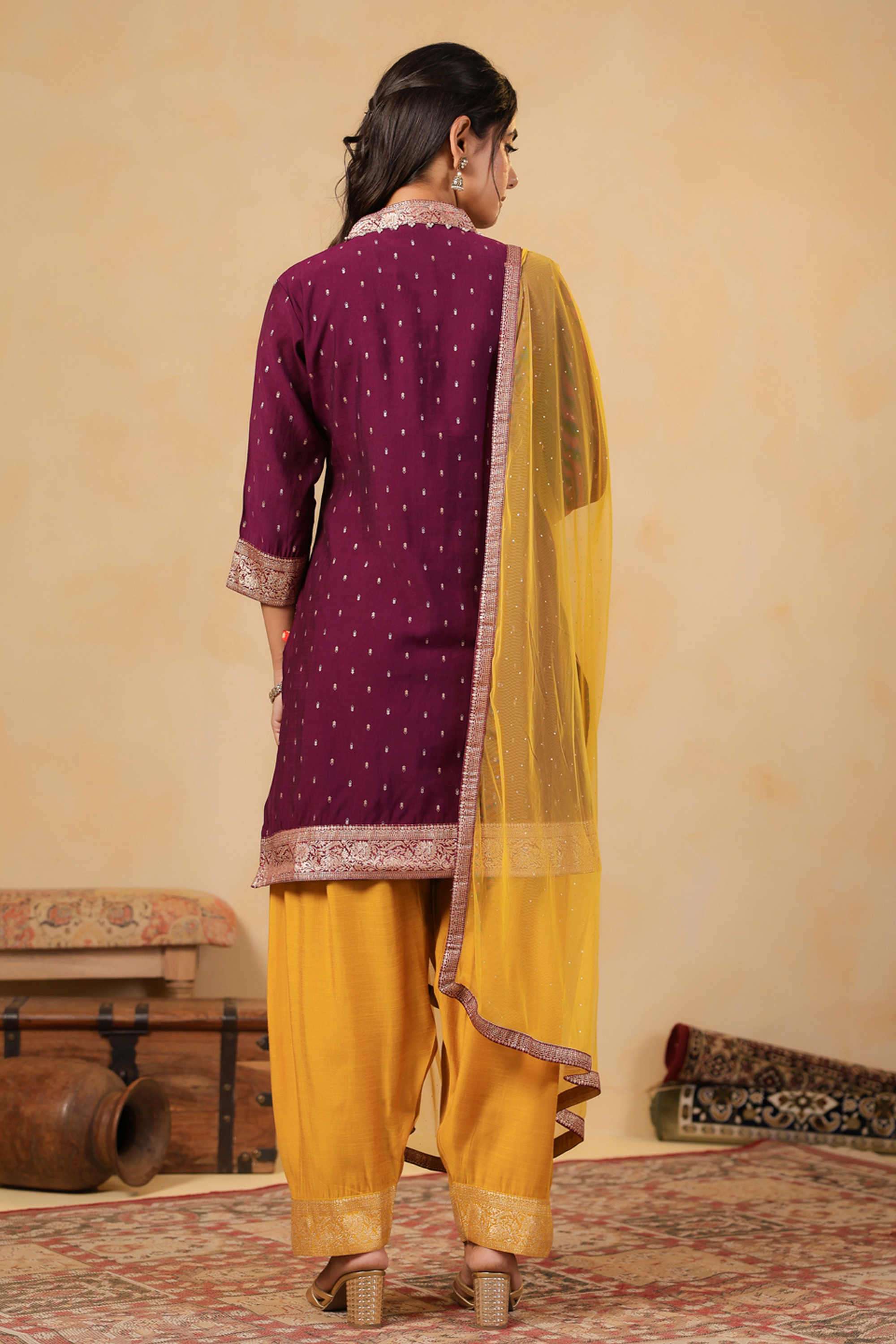 Printed-Viscose-V-Neck-Women-s-Festive-Wear-Kurta-Set