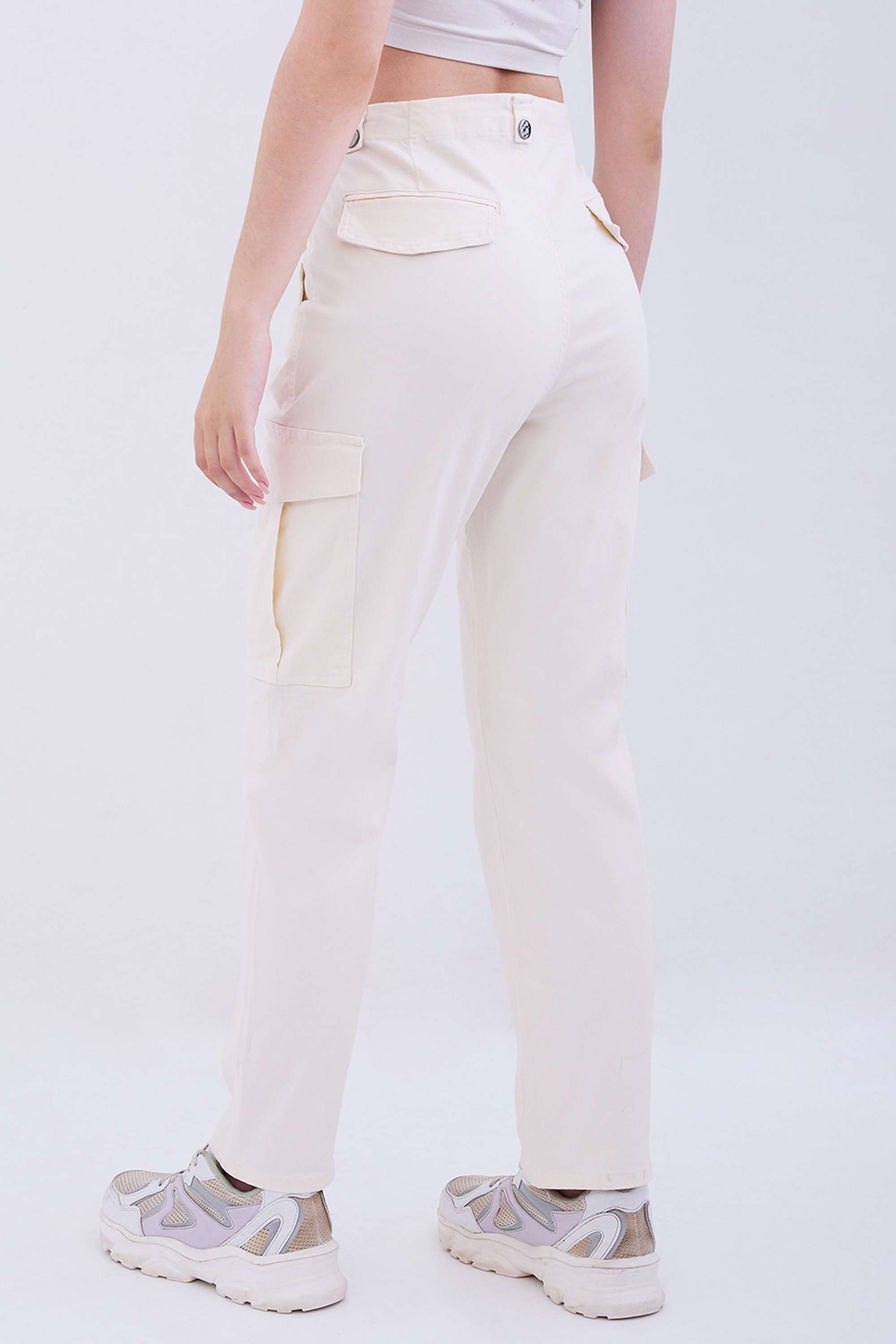 Solid-Regular-Fit-Blended-Fabric-Women-s-Casual-Wear-Trousers