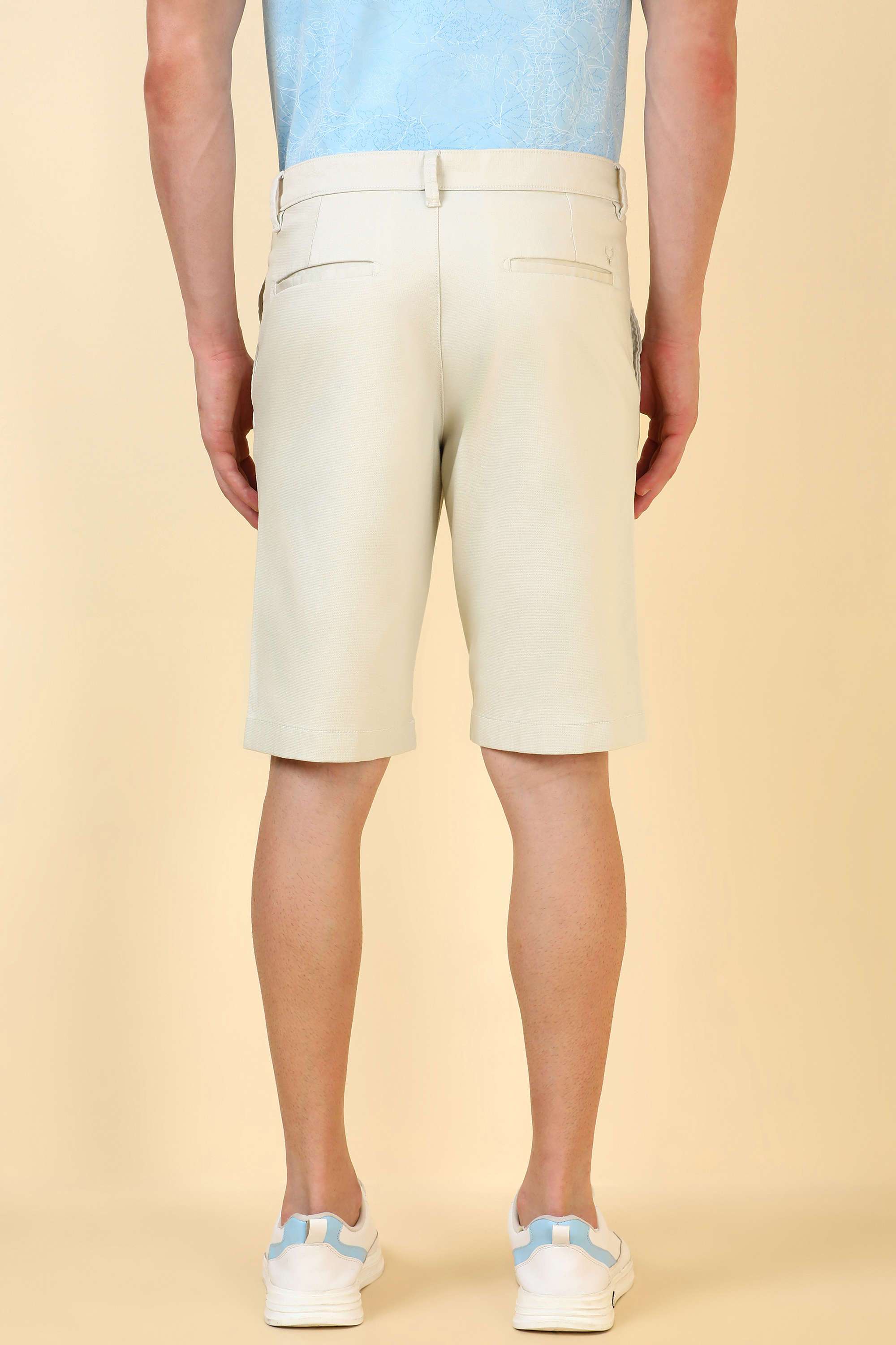 Textured-Cotton-Blend-Super-Slim-Fit-Men-Casual-Wear-Shorts