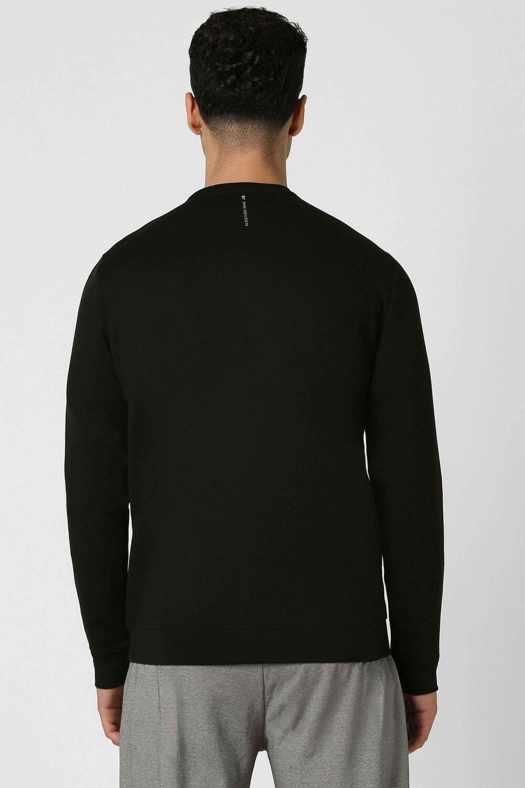 Solid-Blended-Fabric-Regular-Fit-Men-Sweatshirt