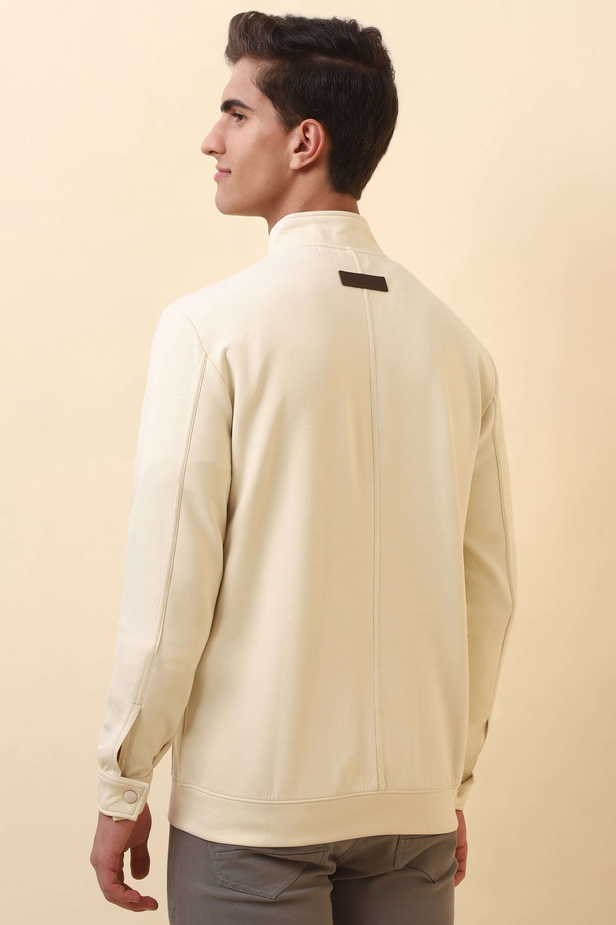 Solid-Blended-Fabric-Regular-Fit-Men-Sweatshirt
