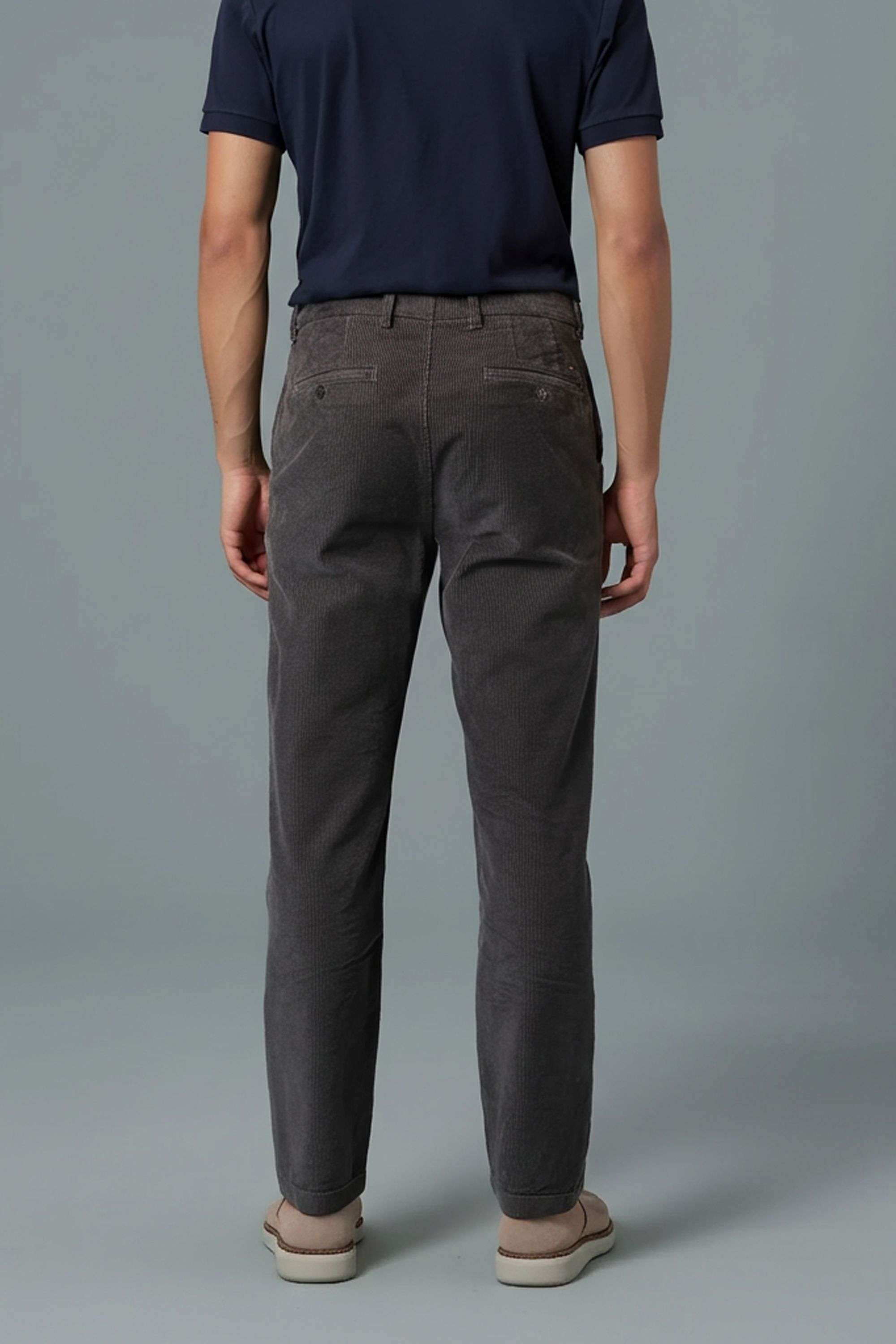 Solid-Blended-Fabric-Regular-Fit-Men-Trousers