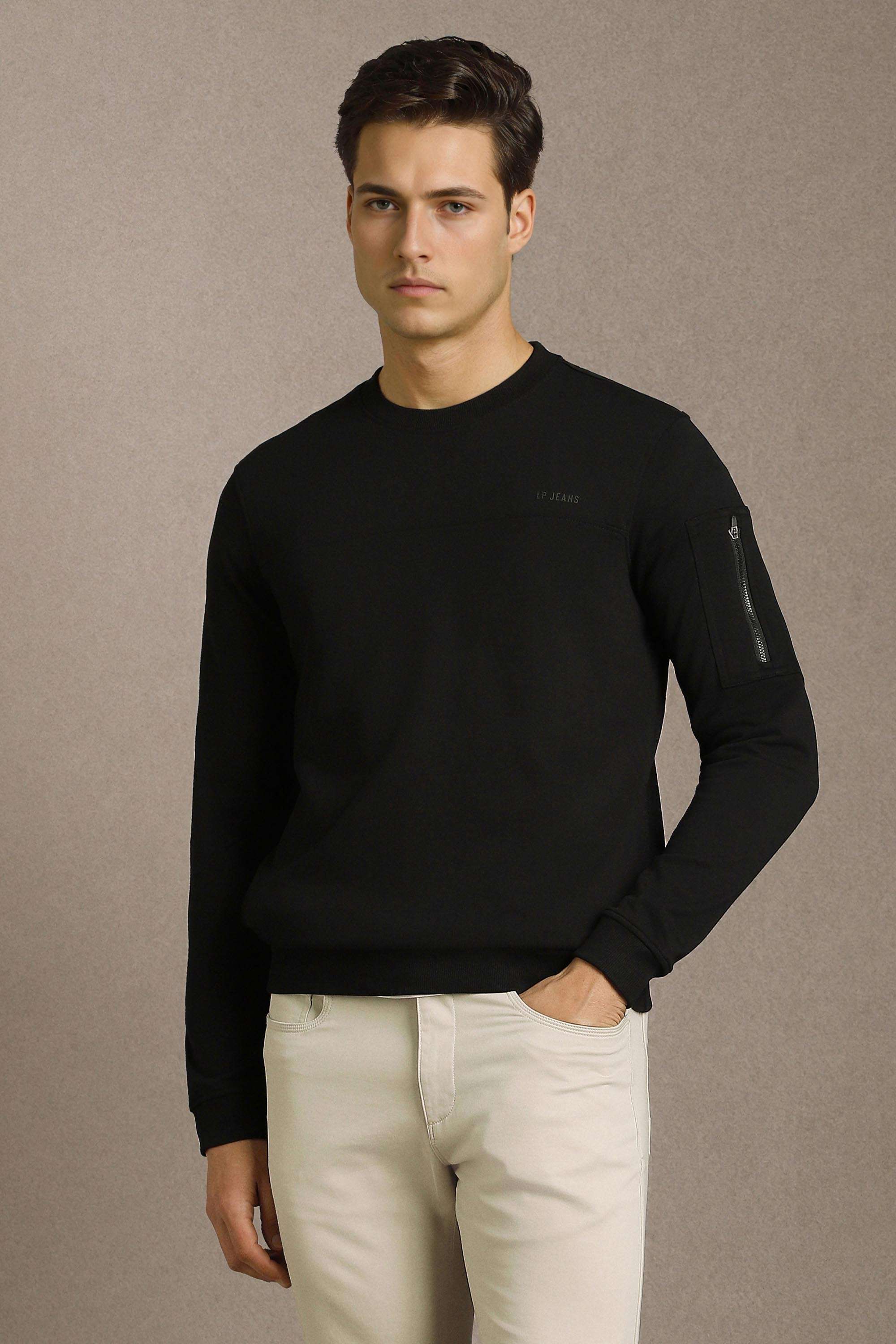 Solid-Cotton-Regular-Fit-Men-Sweatshirt