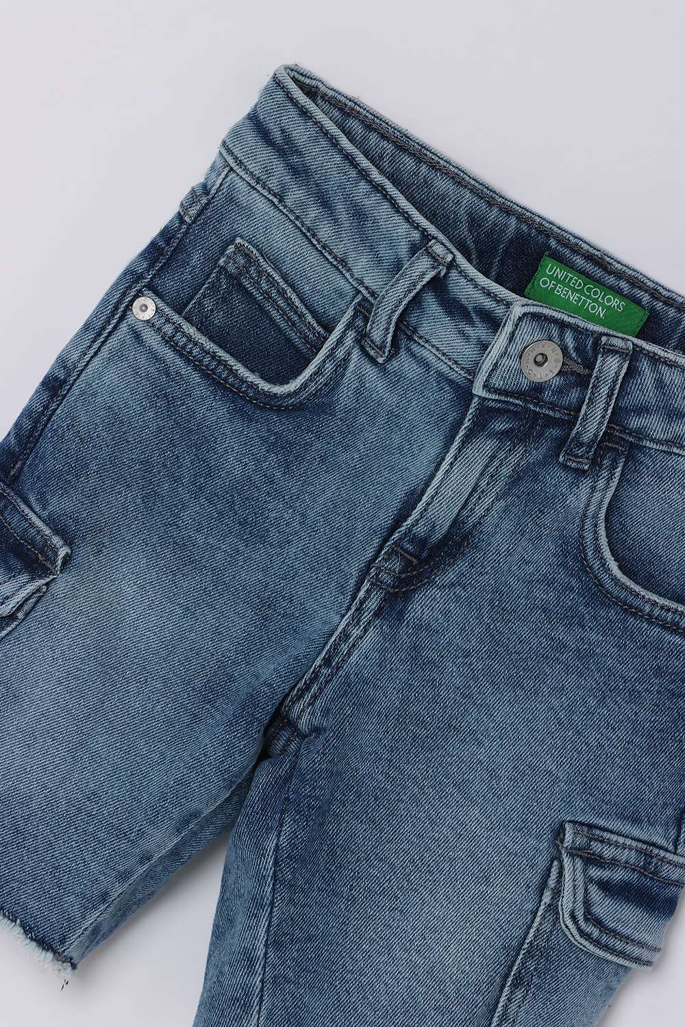 Solid-Blended-Fabric-Regular-Fit-Unisex-Shorts