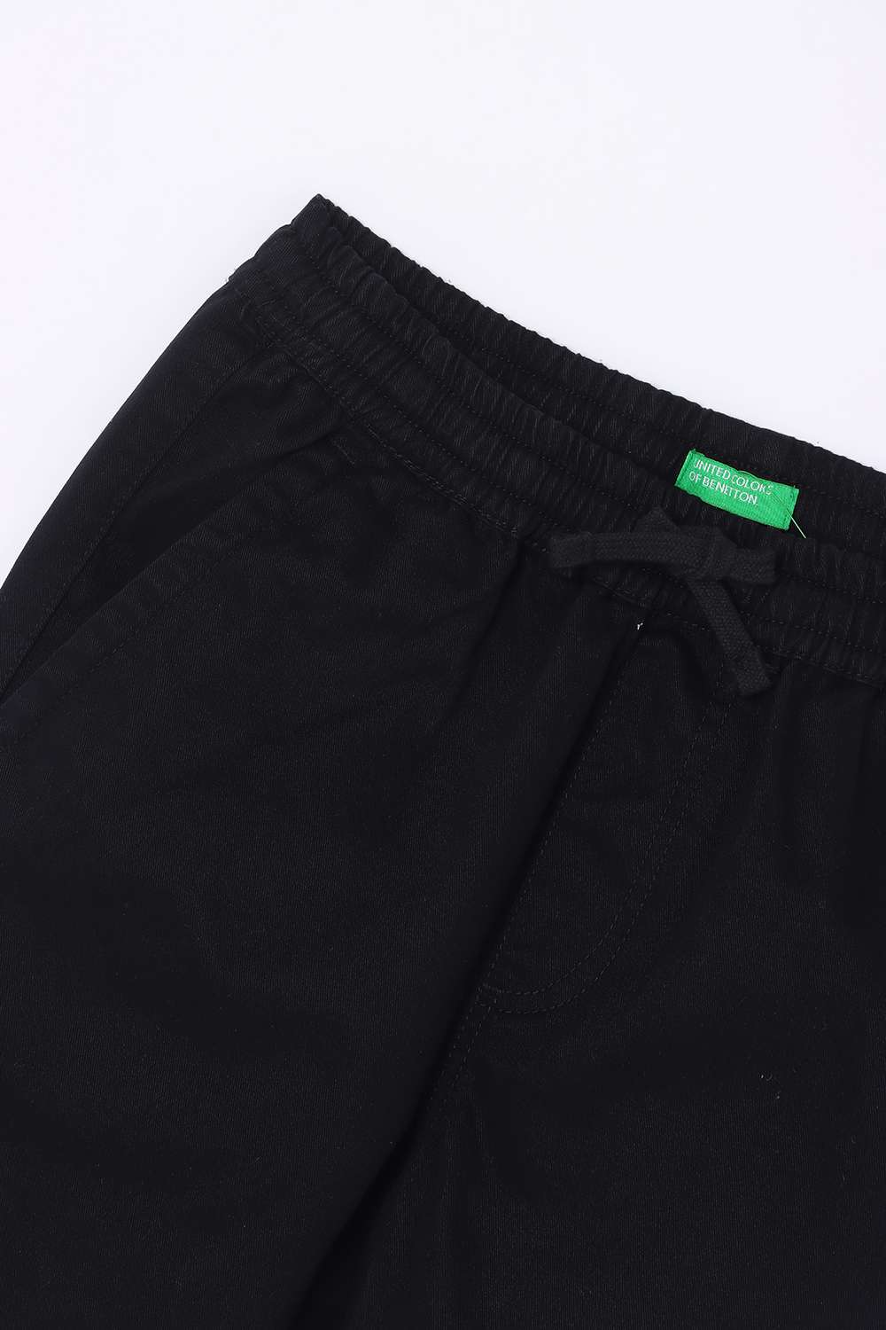 Solid-Blended-Fabric-Regular-Fit-Unisex-Shorts