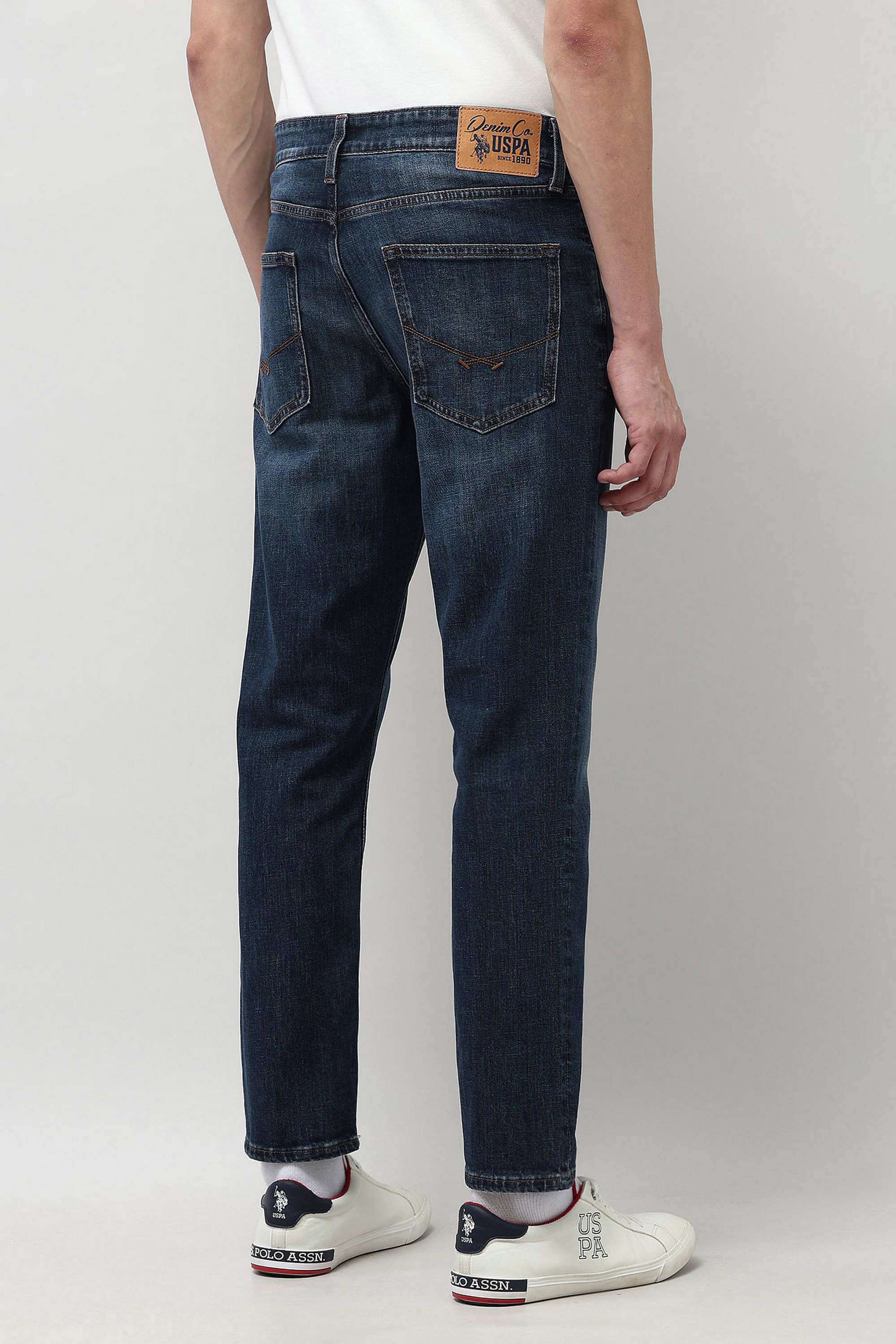 Light-Wash-Cotton-Tapered-Fit-Men-s-Jeans