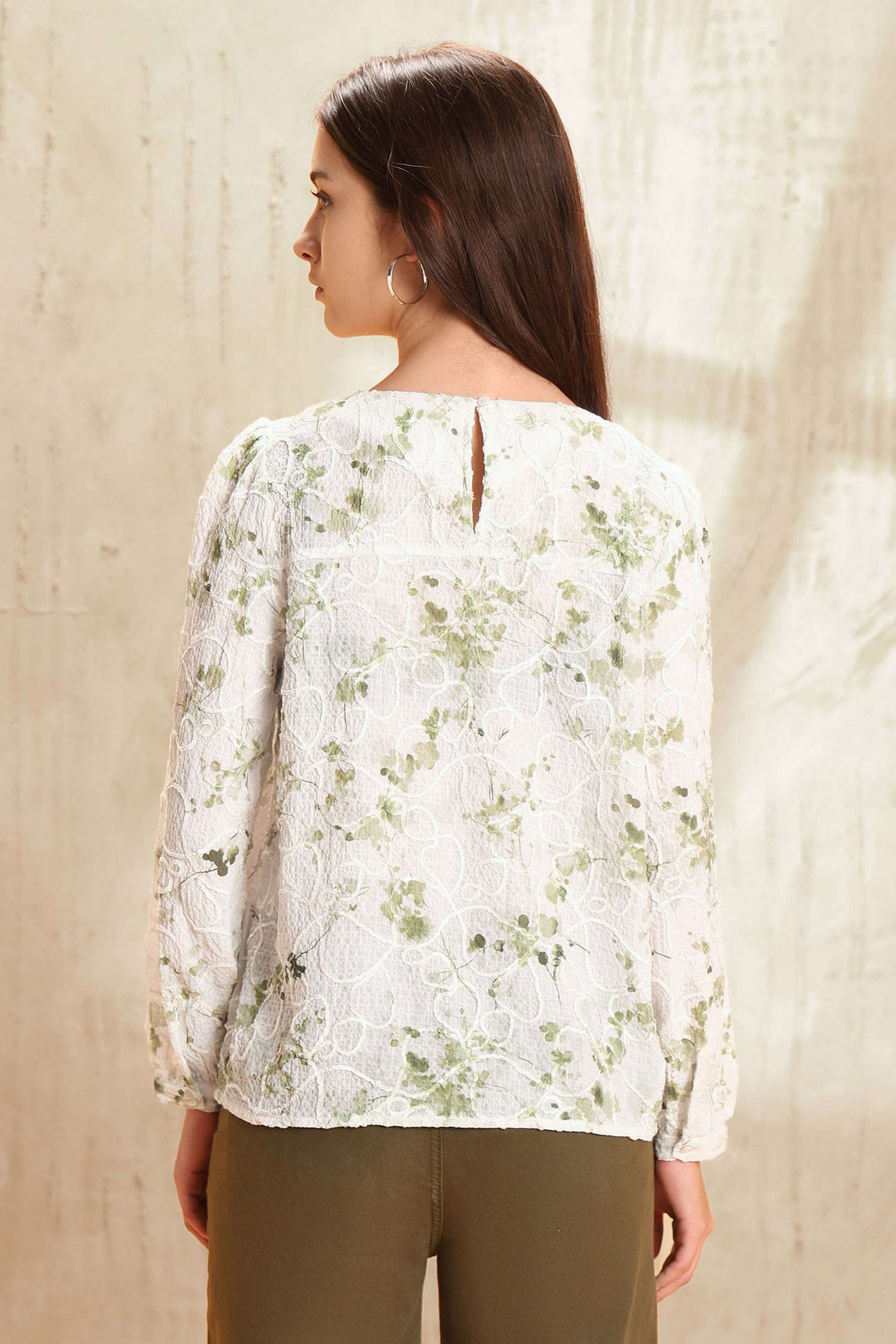 Solid-Polyester-Round-Neck-Women-s-Top