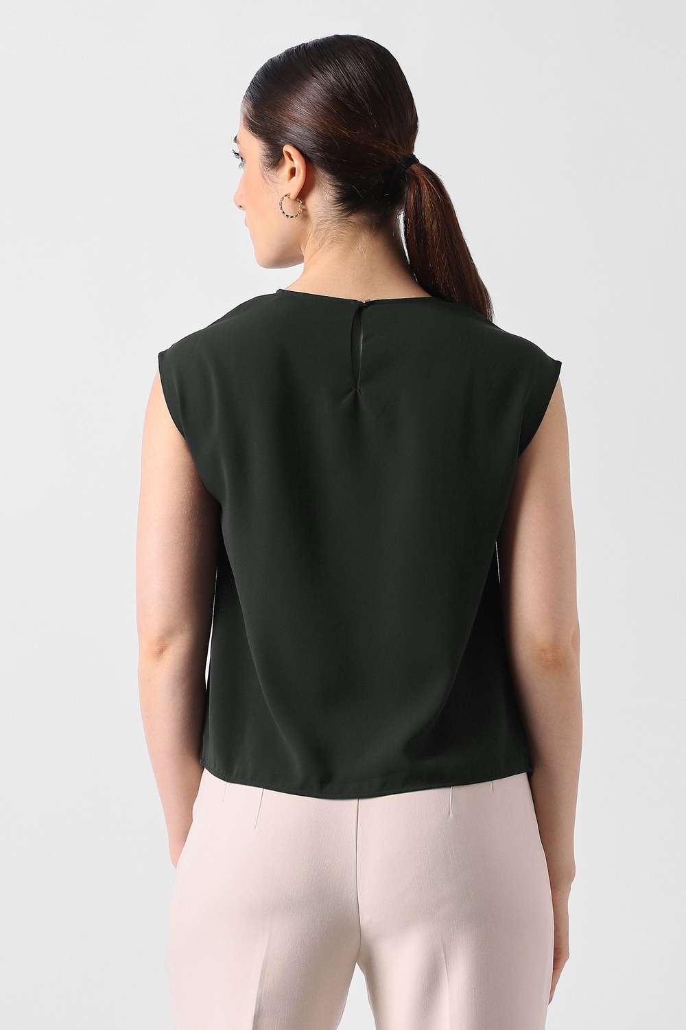 Solid-Polyester-Round-Neck-Women-s-Top