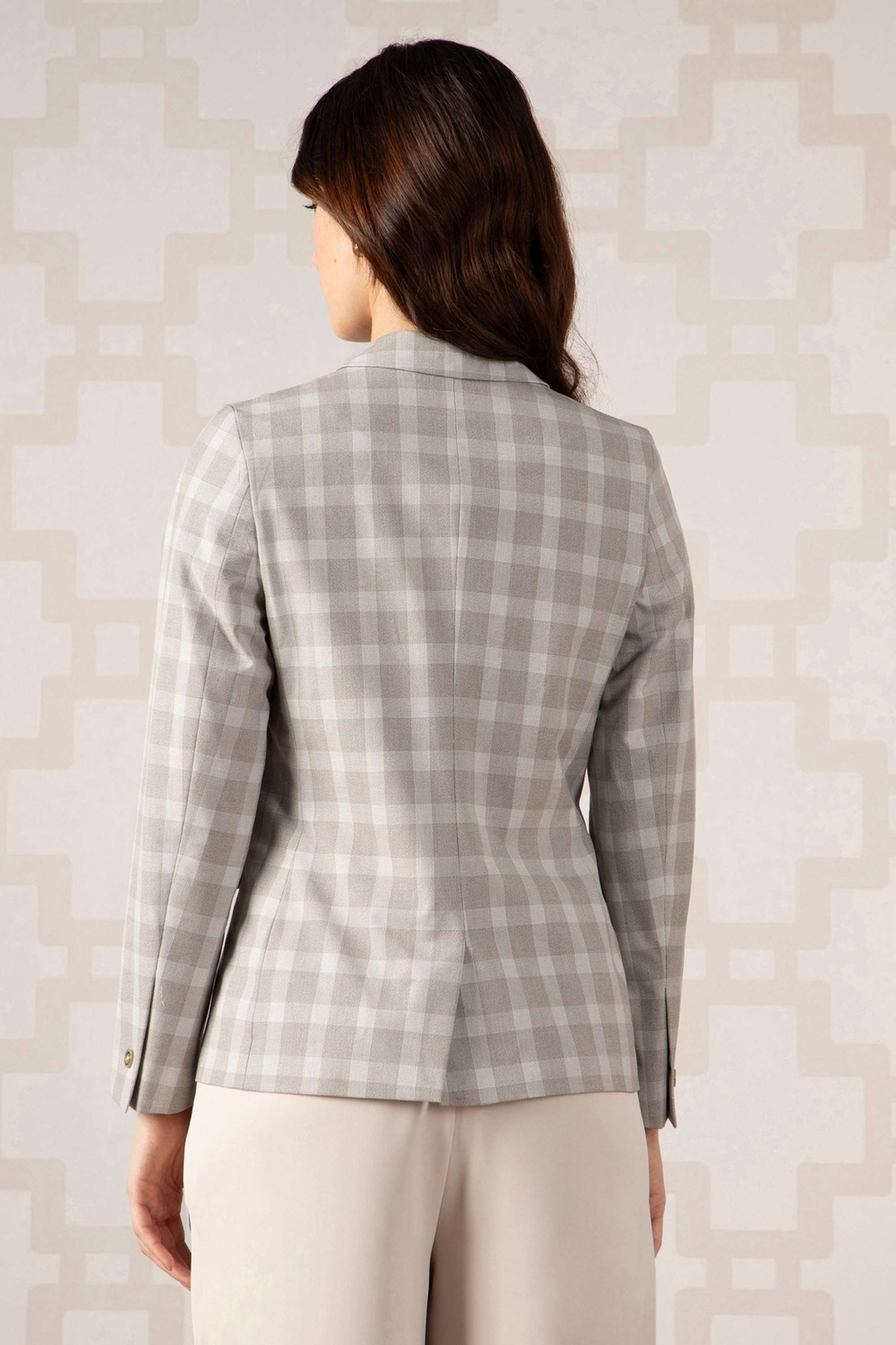 Checks-Polyester-Blend-Regular-Fit-Women-s-Formal-Wear-Blazer