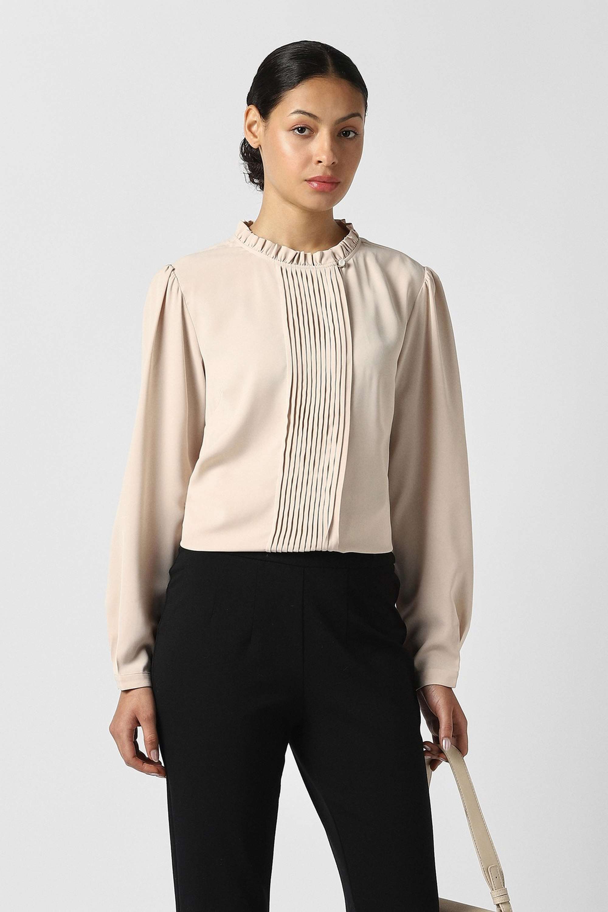 Solid-Blended-Fabric-Collared-Women-Top