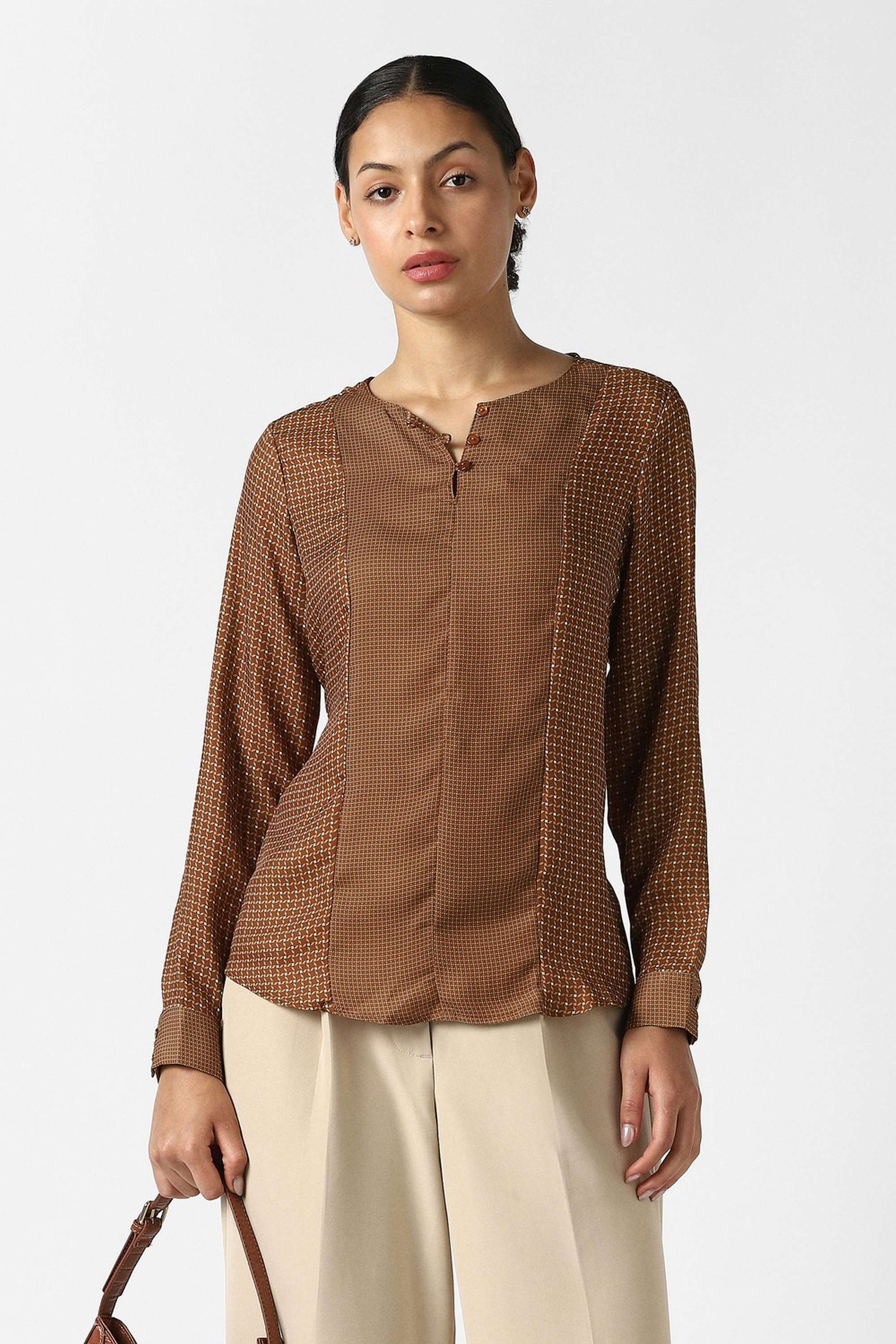 Geometric-Print-Blended-Fabric-Henley-Women-Top