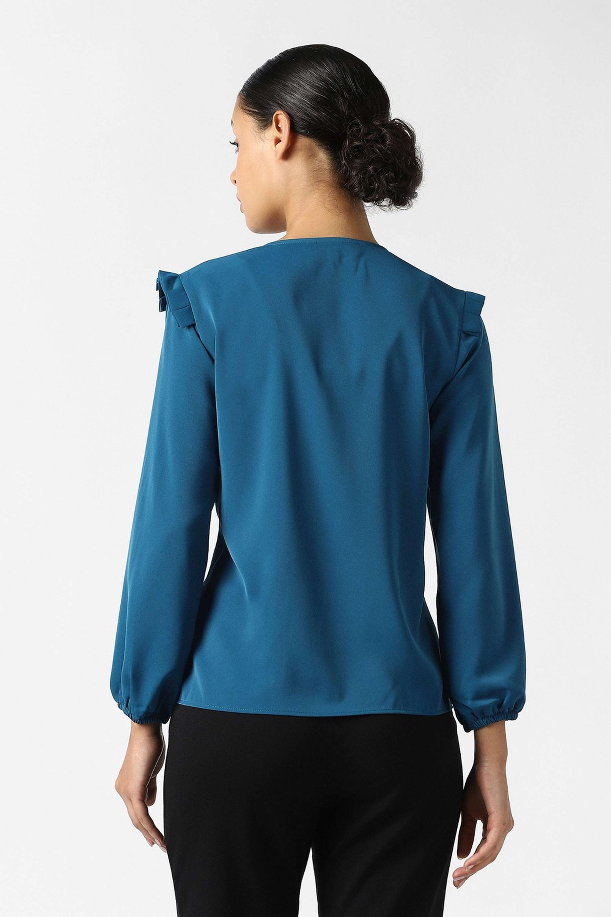 Solid-Blended-Fabric-Collared-Women-Top