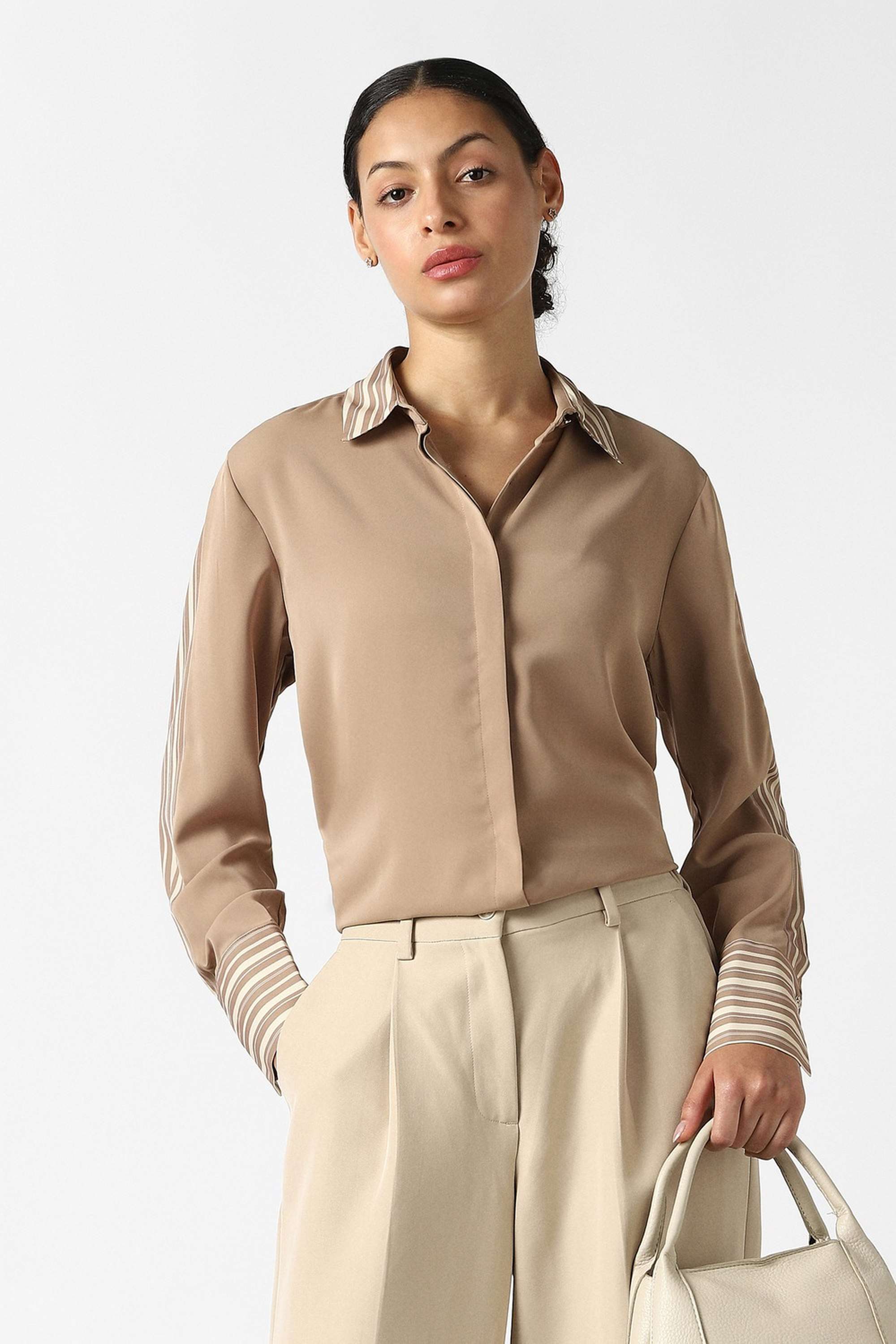 Solid-Collared-Blended-Fabric-Women-Casual-Wear-Shirt