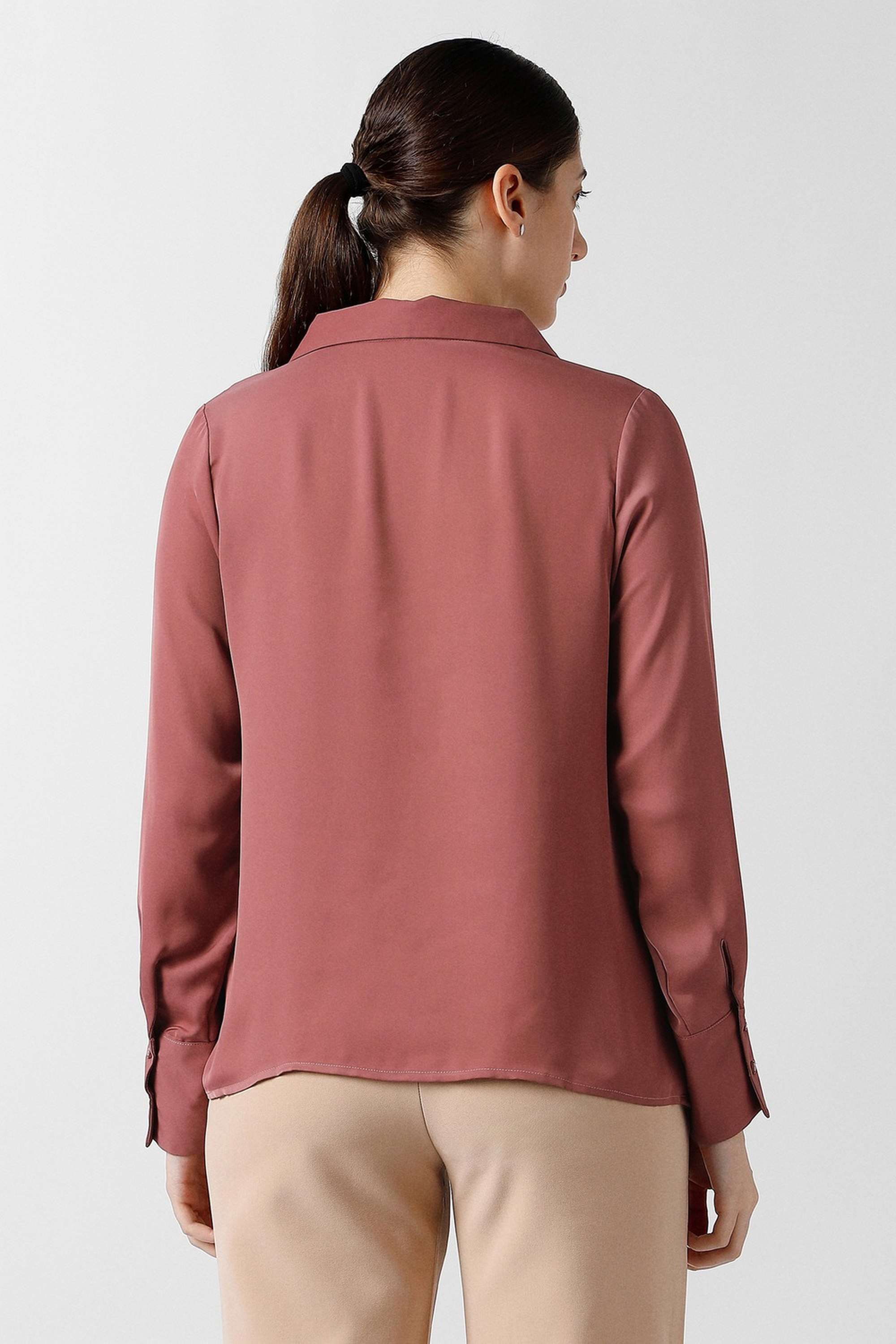 Solid-Blended-Fabric-Collared-Women-Top