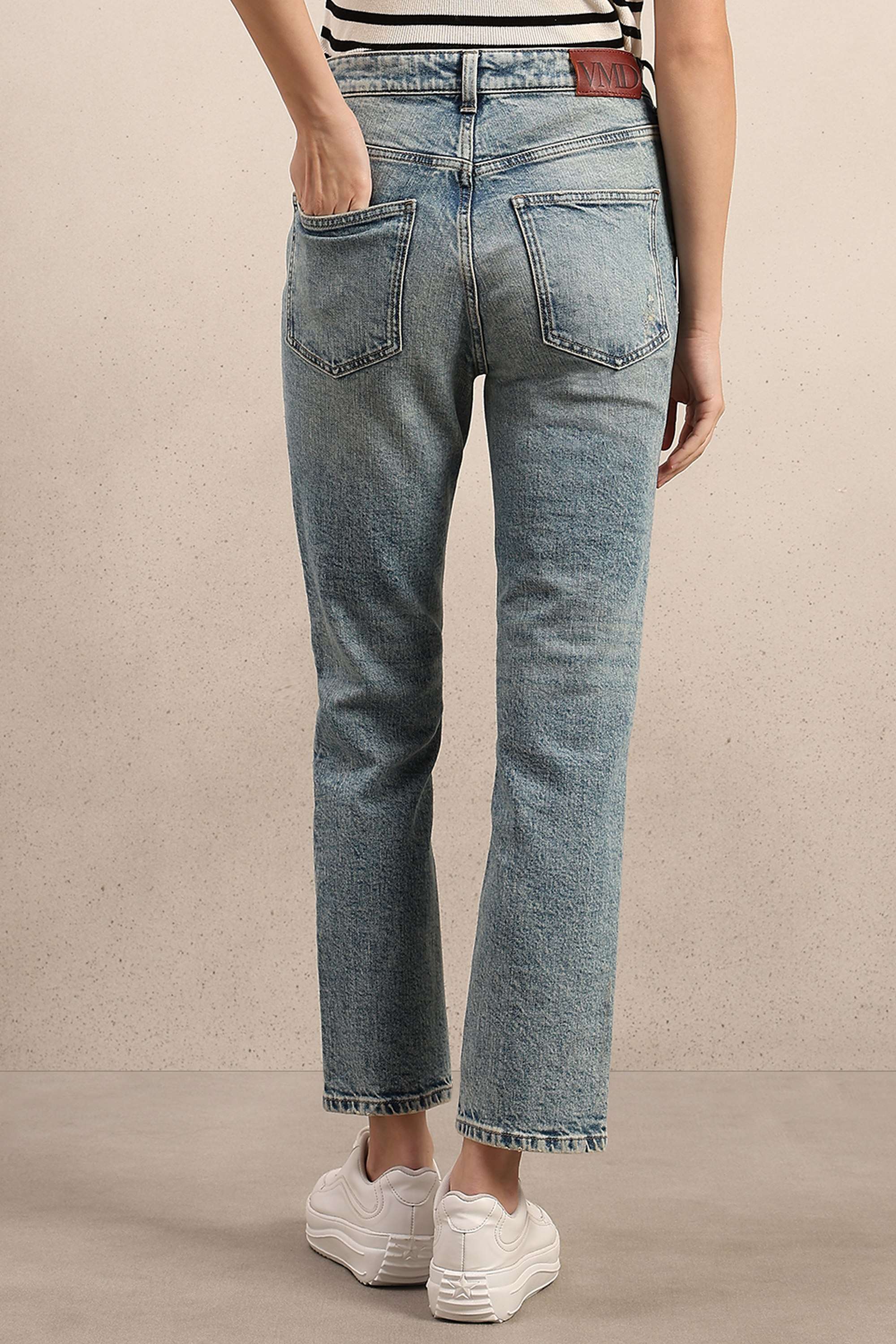 Light-Wash-Blended-Fabric-Straight-Fit-Women-s-Jeans