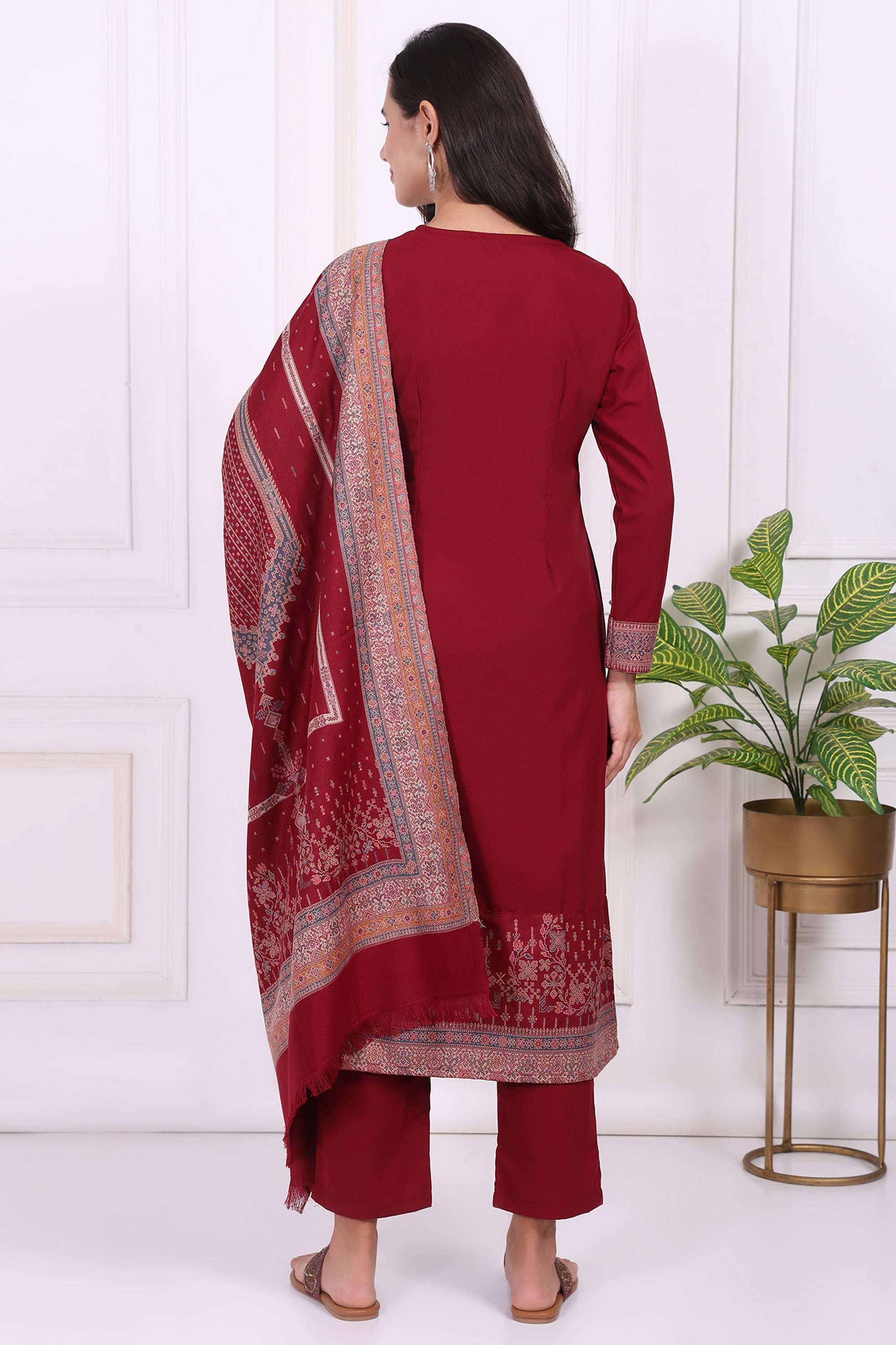 Textured-Polyester-Round-Neck-Women-s-Festive-Wear-Kurta-Set