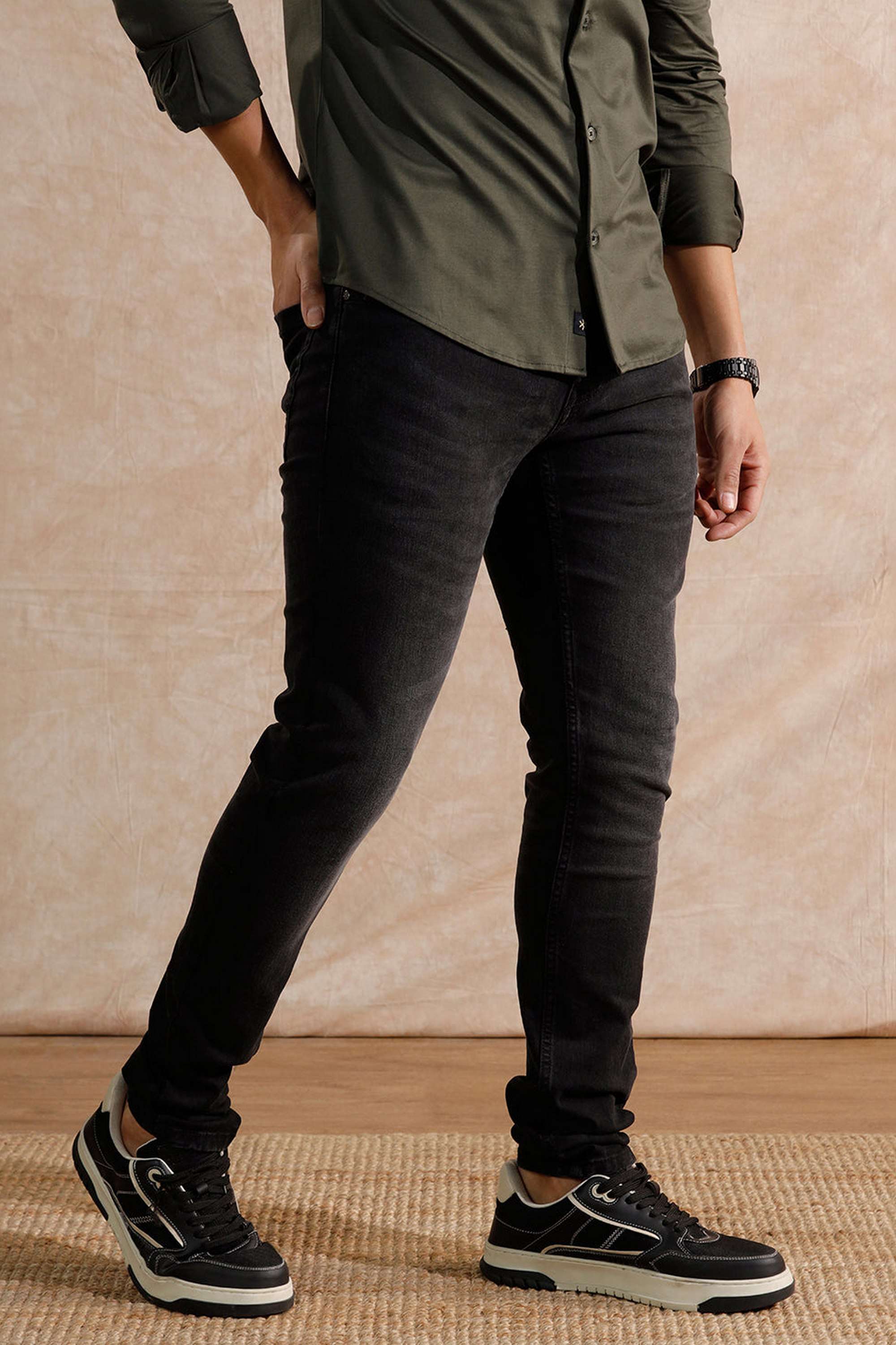 Light-Wash-Cotton-Tapered-Fit-Men-s-Jeans