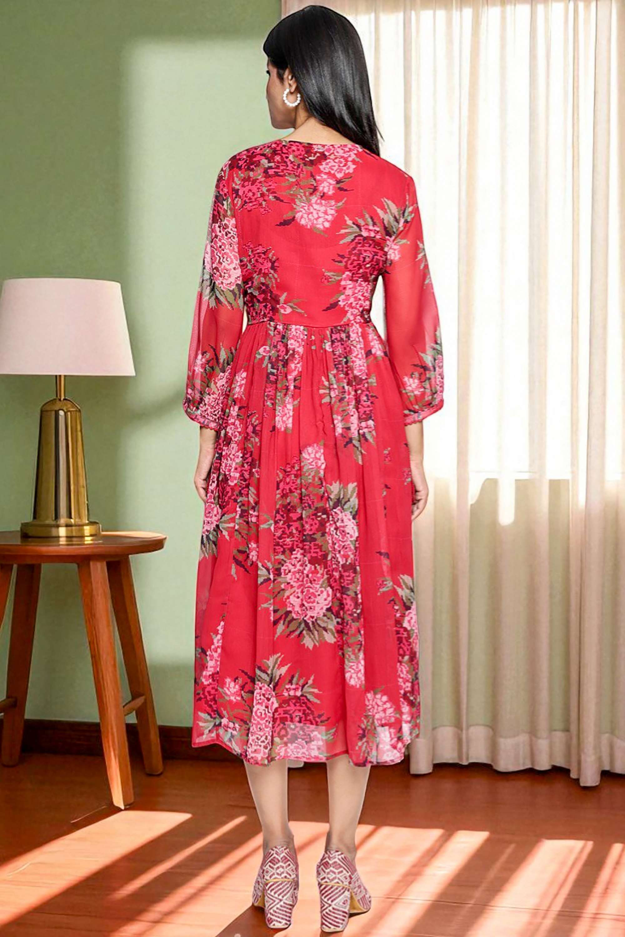 Floral-Poly-Chiffon-V-Neck-Women-s-Fusion-Wear-Kurta