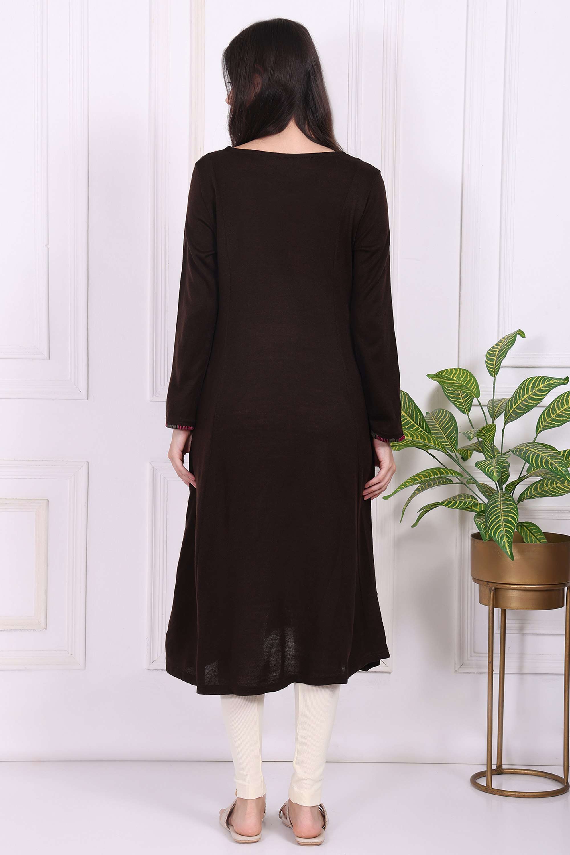 Embroidered-Acrylic-Round-Neck-Women-s-Festive-Wear-Kurta