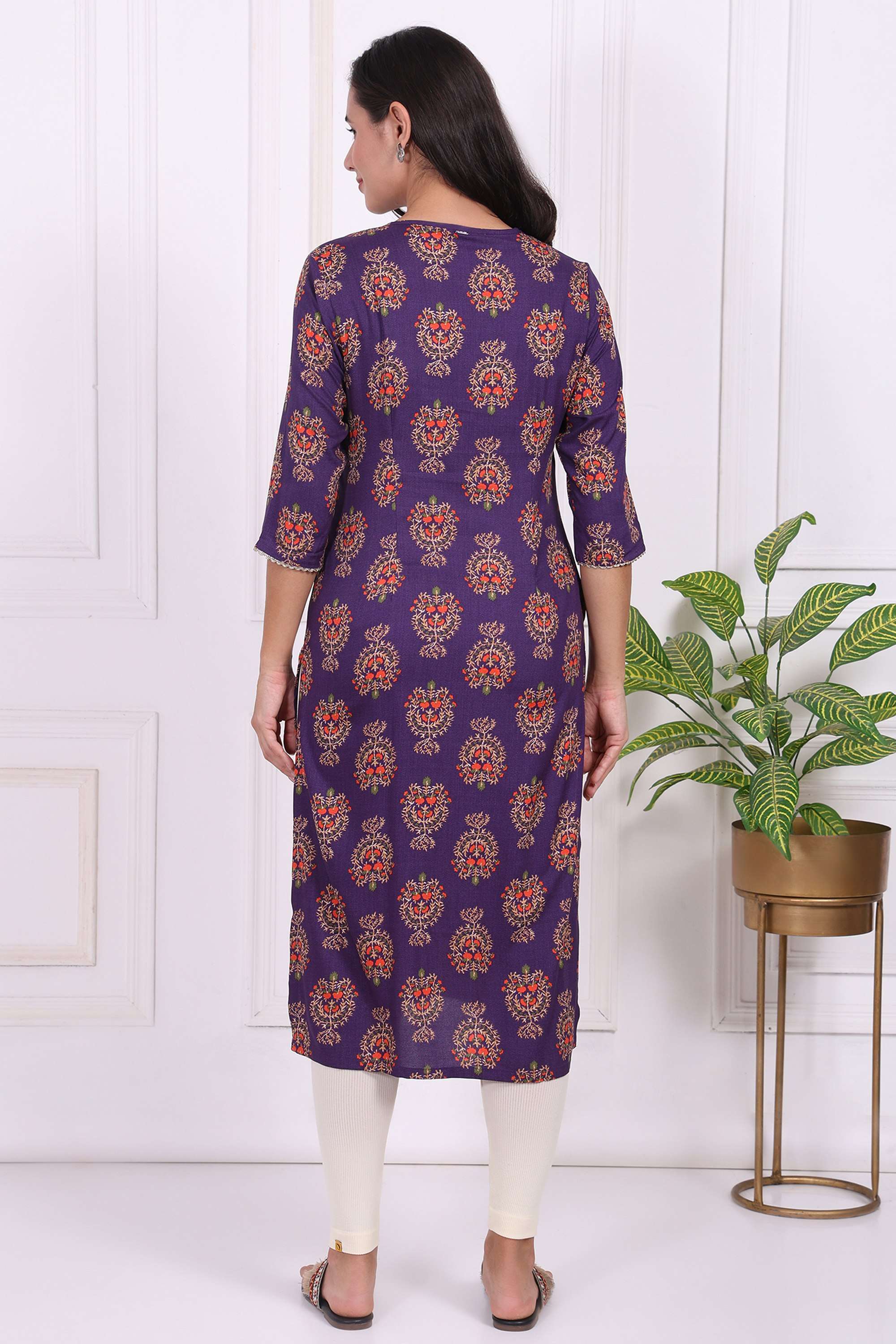 Floral-Blended-Fabric-V-Neck-Women-s-Festive-Wear-Kurta