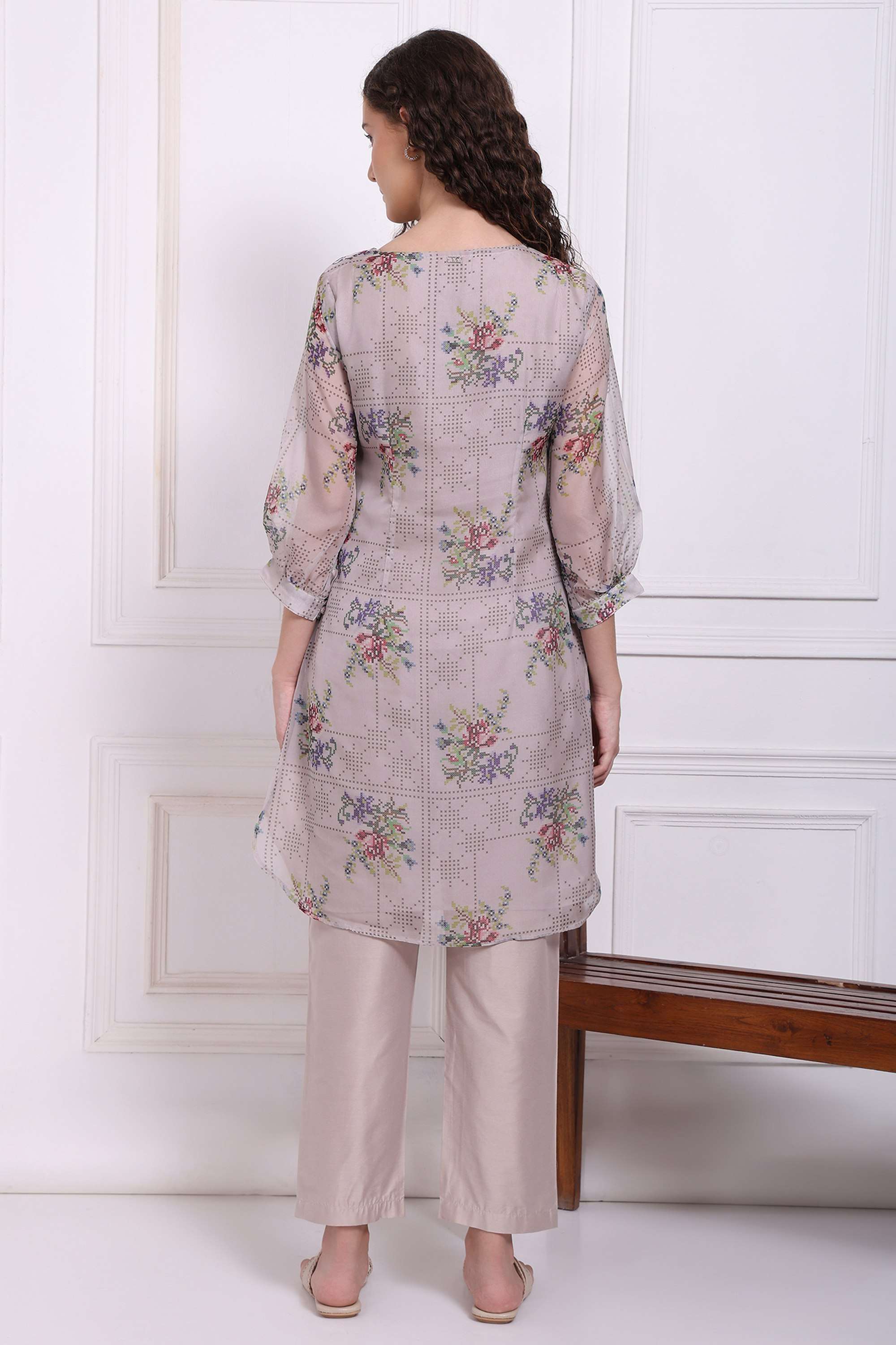 Floral-Round-Neck-Organza-Women-Kurta-Set