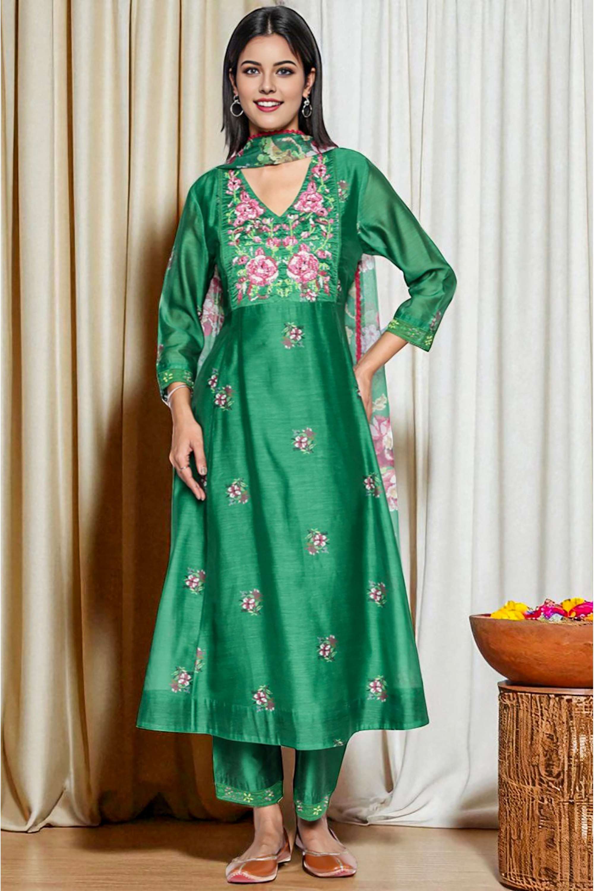 Floral-Polyester-V-Neck-Women-s-Fusion-Wear-Kurta-Set