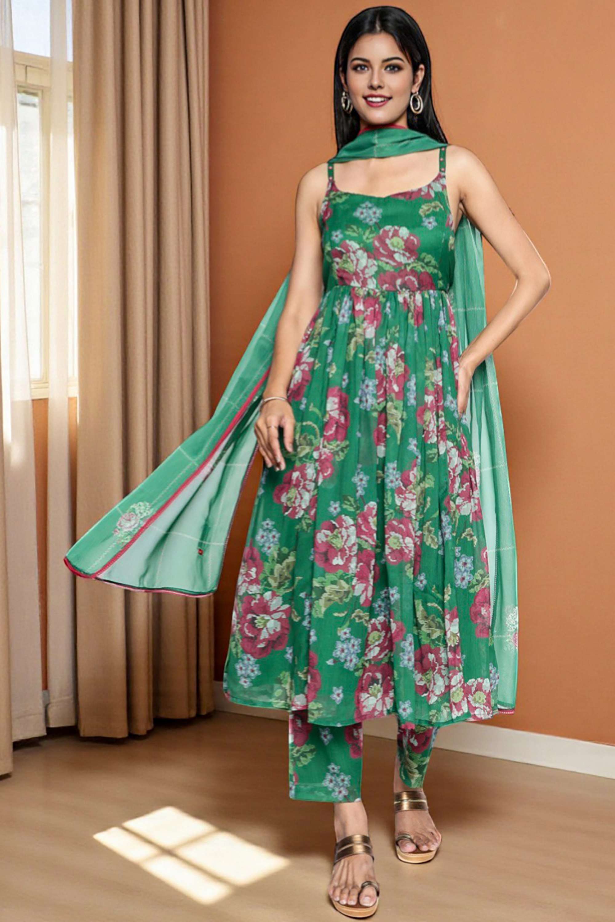 Floral-Poly-Chiffon-Round-Neck-Women-s-Fusion-Wear-Kurta-set
