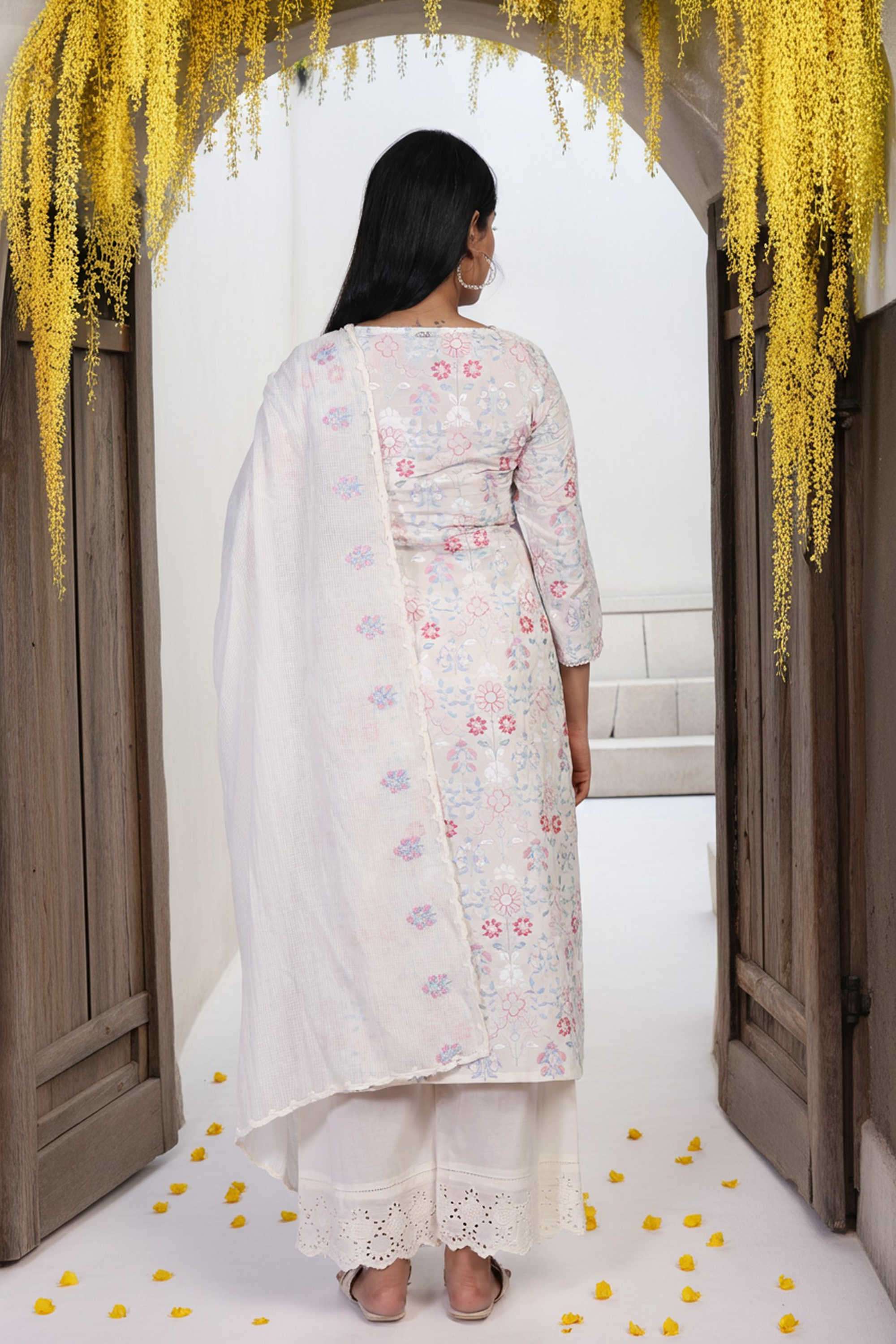 Embroidered-Cotton-Women-Kurta-Set