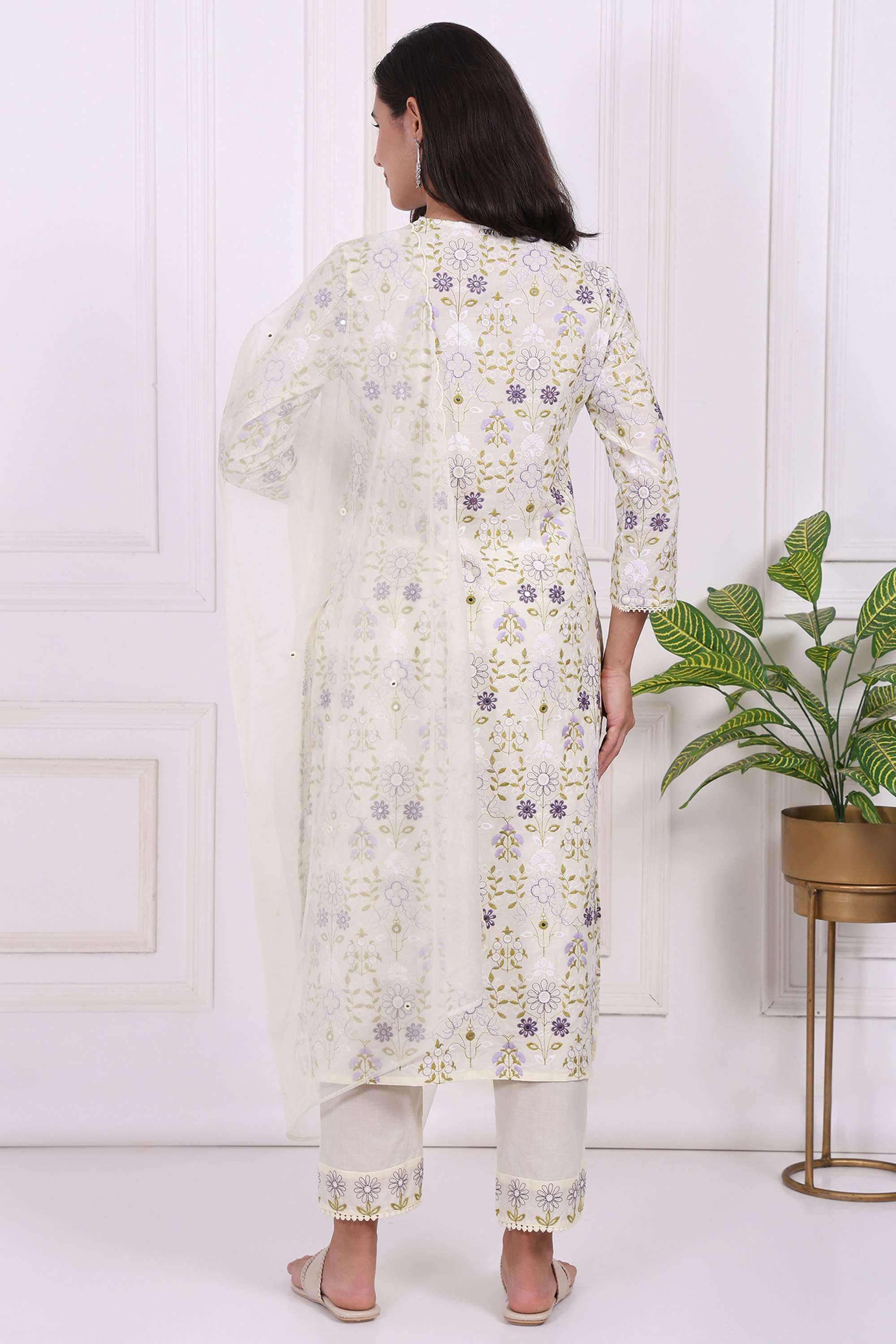 Floral-Cotton-V-Neck-Women-s-Festive-Wear-Kurta-Set